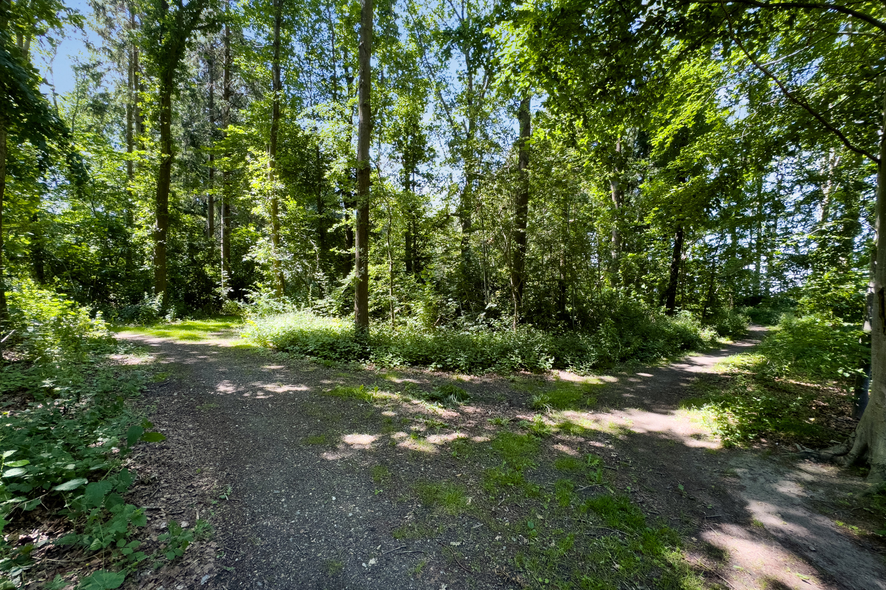 Fremhævet omgivelser billede i fuldskærmstilstand. Billede af Svansbjergvej 2, 4681 Herfølge