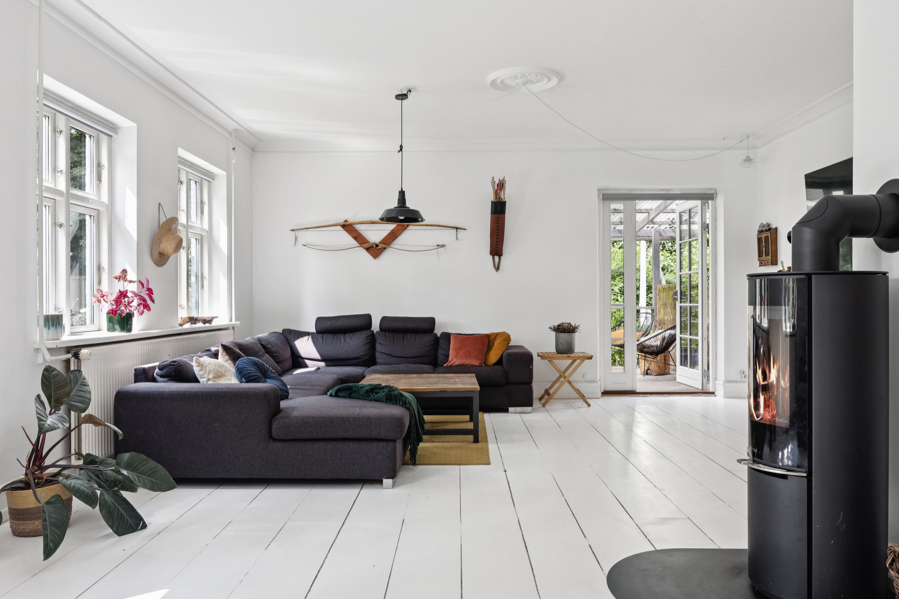 Fremhævet stue billede i fuldskærmstilstand. Billede af Svansbjergvej 2, 4681 Herfølge