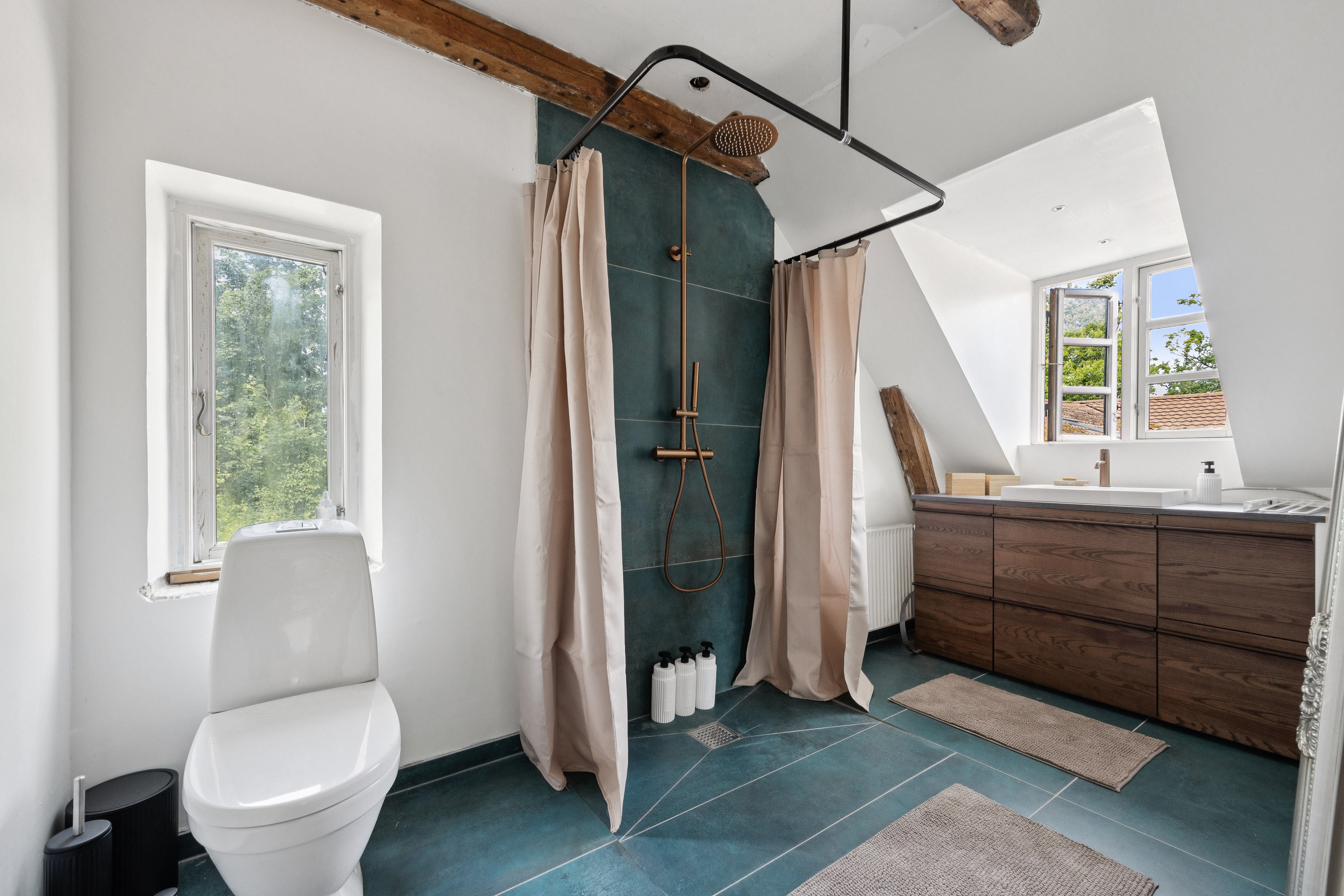 Fremhævet badeværelse billede i fuldskærmstilstand. Billede af Svansbjergvej 2, 4681 Herfølge