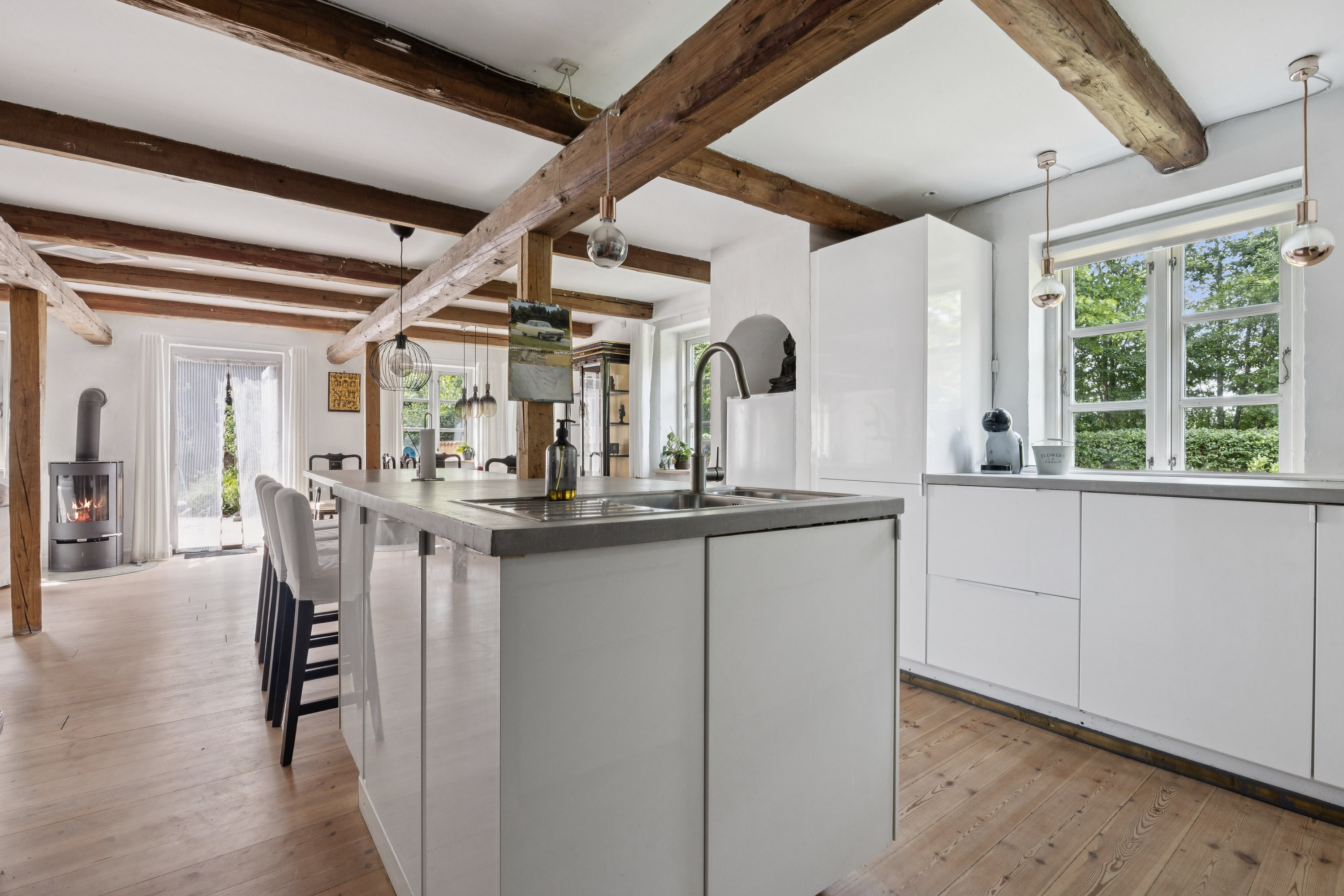 Fremhævet køkken billede i fuldskærmstilstand. Billede af Svansbjergvej 2, 4681 Herfølge