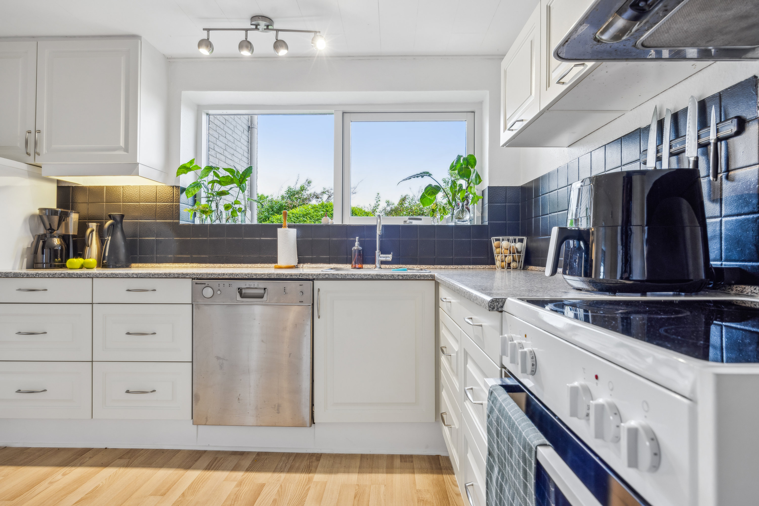 Fremhævet køkken billede i fuldskærmstilstand. Billede af Bjørnbækvej 4, Ravnstrup, 9320 Hjallerup