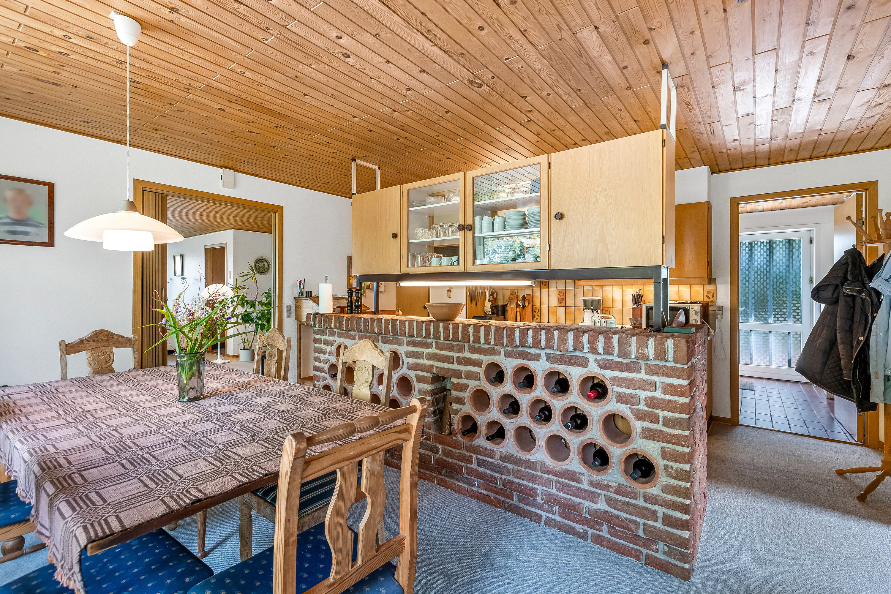 Fremhævet stue billede i fuldskærmstilstand. Billede af Midsommervej 103, 6261 Bredebro