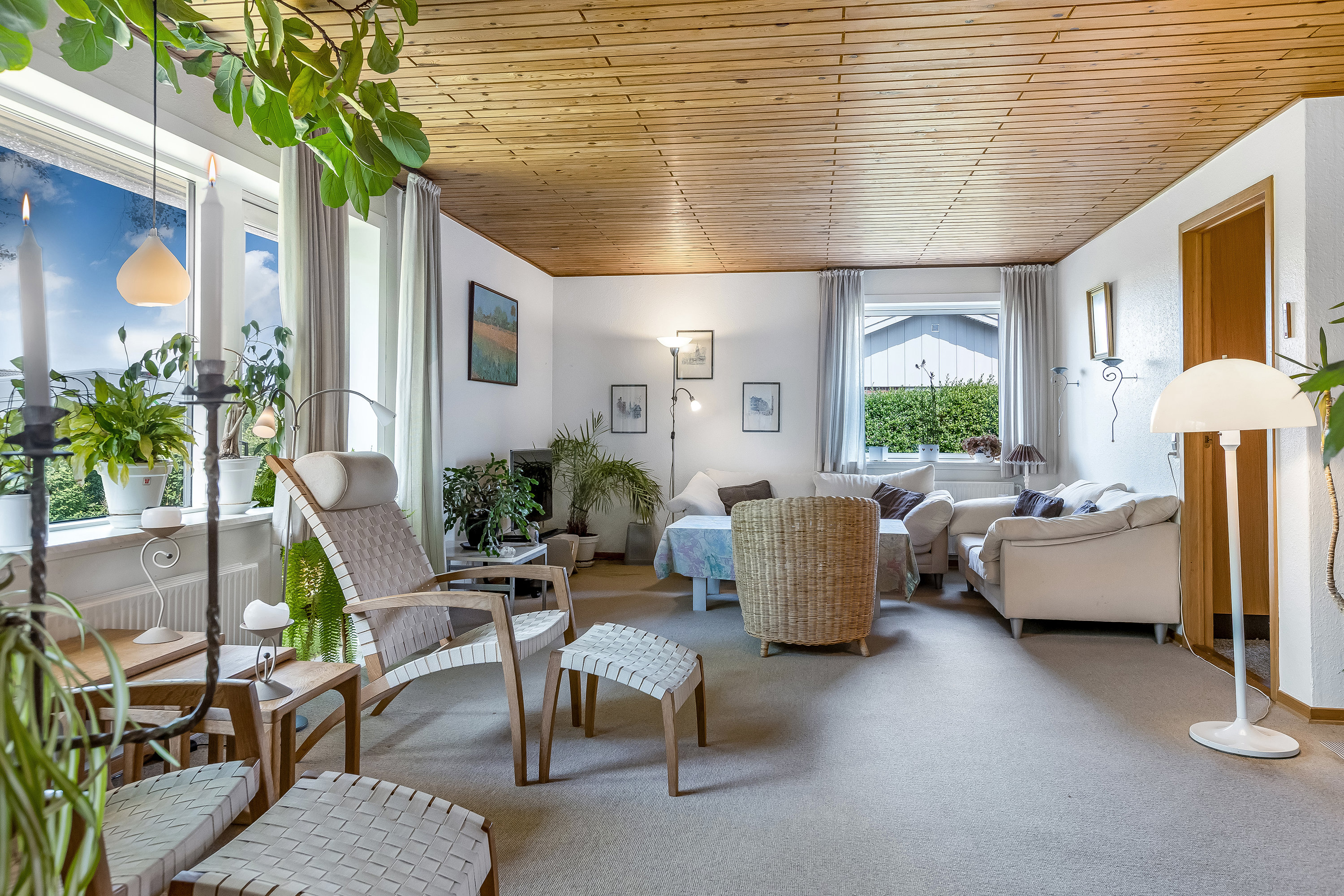 Fremhævet stue billede i fuldskærmstilstand. Billede af Midsommervej 103, 6261 Bredebro