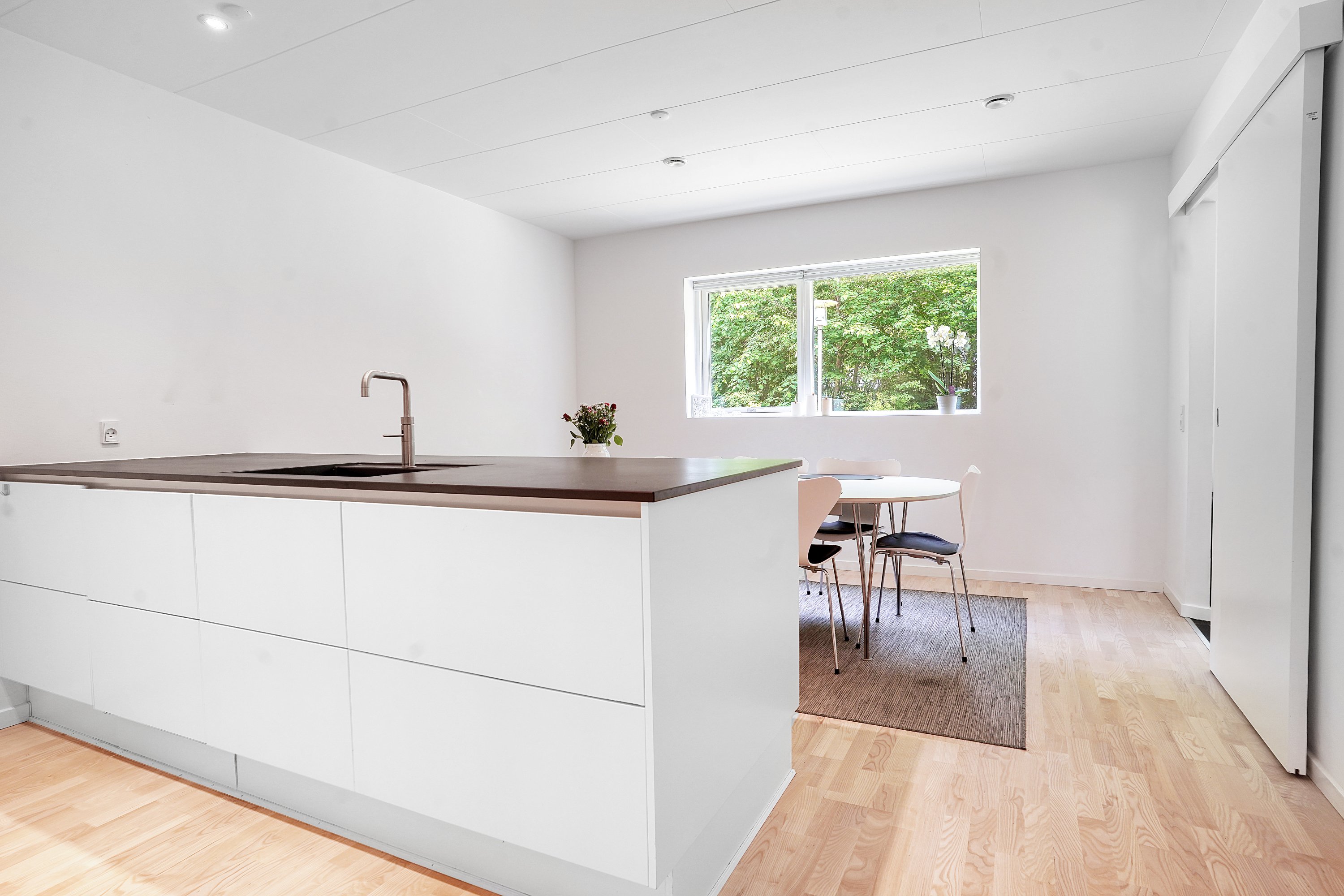 Miniaturebillede 1: køkken. Billede af Rådhusparken 47, 3450 Allerød