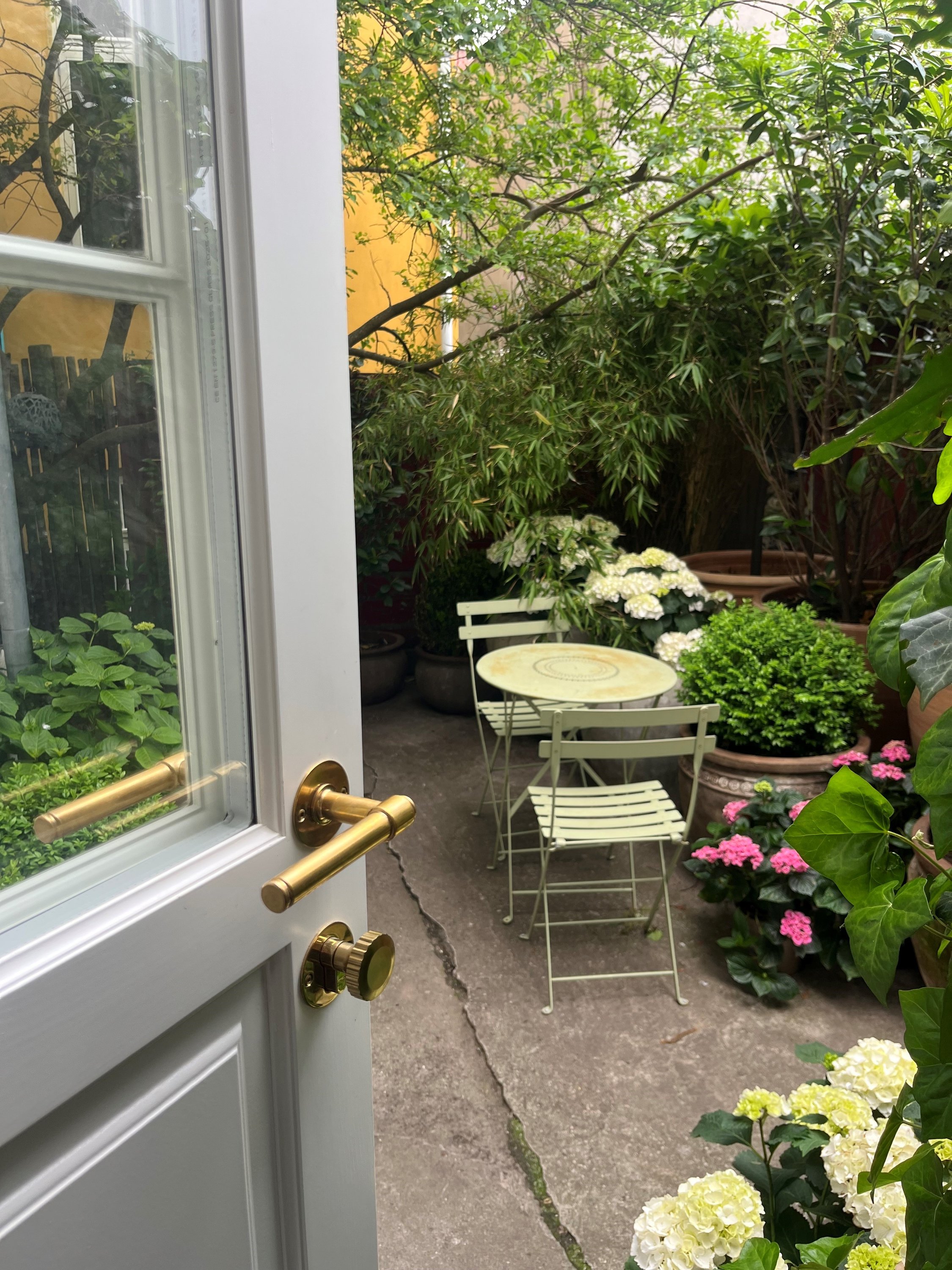 Fremhævet  billede i fuldskærmstilstand. Billede af Becksvej 1, 1., 2930 Klampenborg