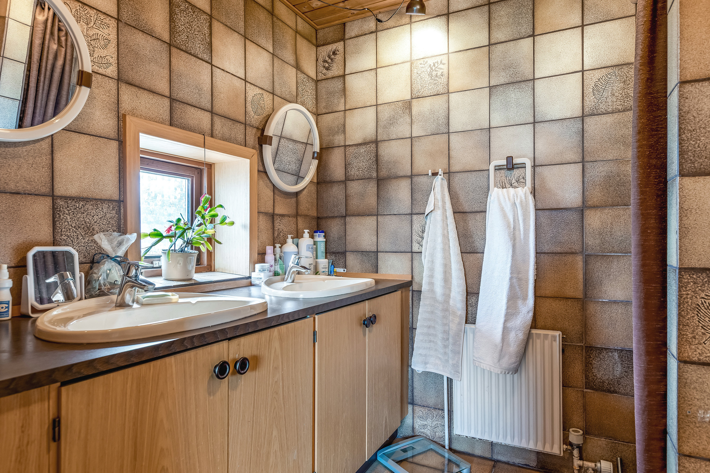 Fremhævet badeværelse billede i fuldskærmstilstand. Billede af Midsommervej 103, 6261 Bredebro