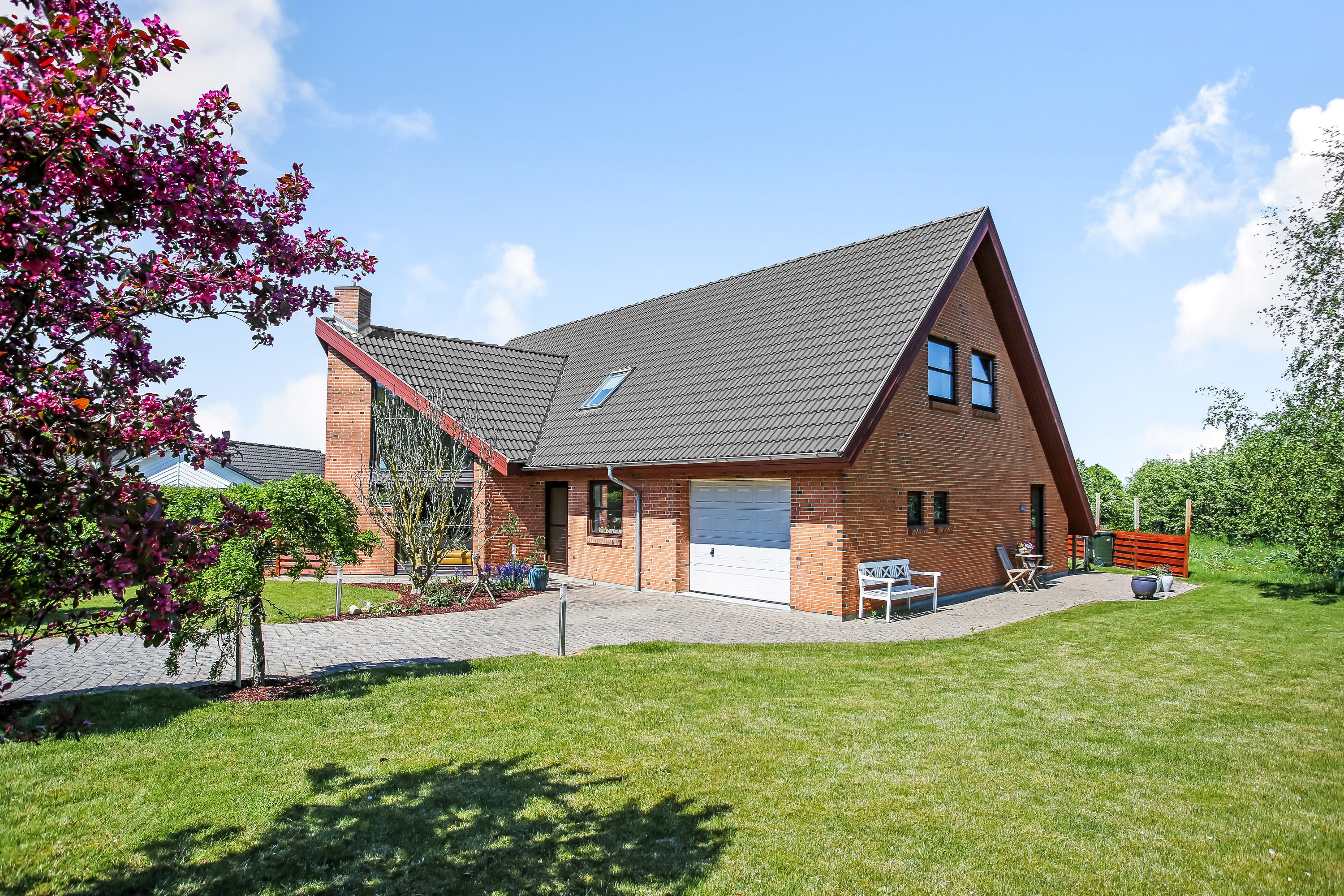 Miniaturebillede 1: ejendommen. Billede af Guldager 12, Ølholm, 7160 Tørring