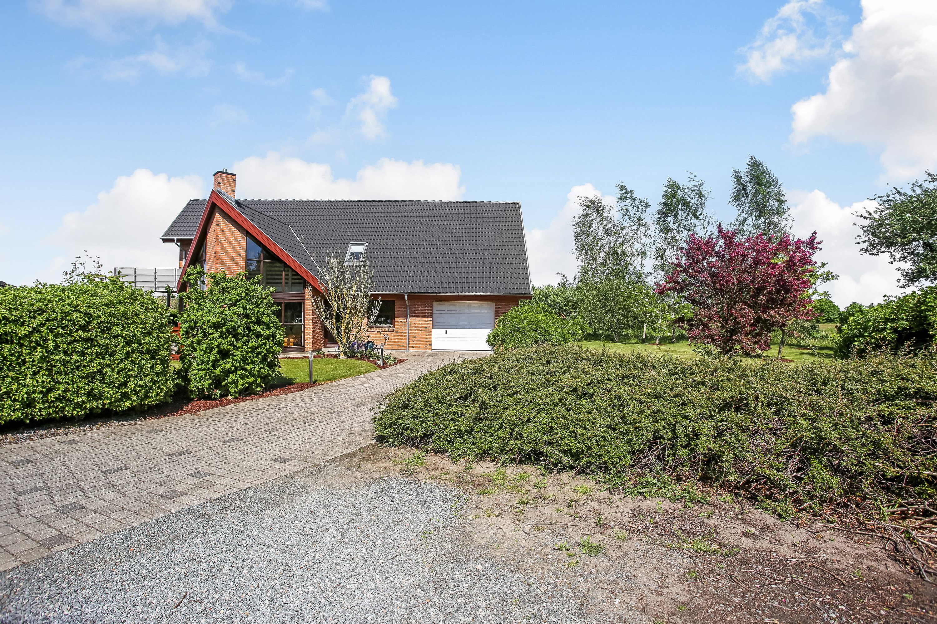 Fremhævet ejendommen billede i fuldskærmstilstand. Billede af Guldager 12, Ølholm, 7160 Tørring