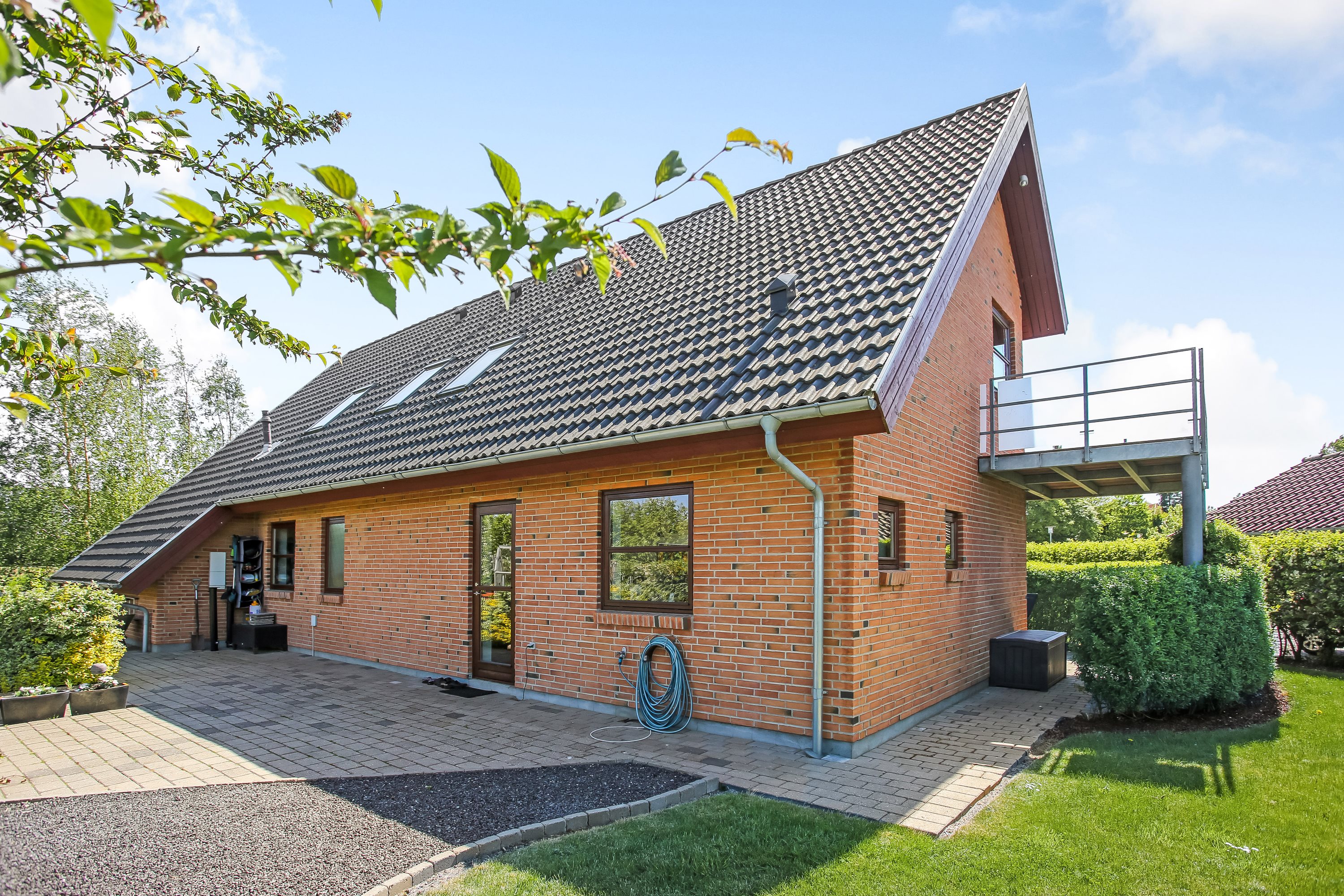 Fremhævet ejendommen billede i fuldskærmstilstand. Billede af Guldager 12, Ølholm, 7160 Tørring