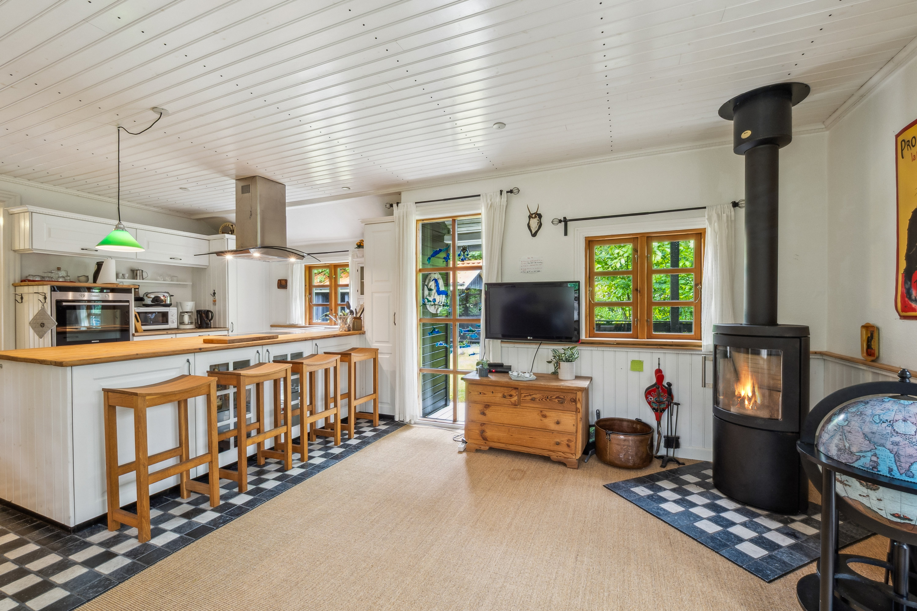 Fremhævet stue billede i fuldskærmstilstand. Billede af Lyngvej 32, Virksund, 7840 Højslev