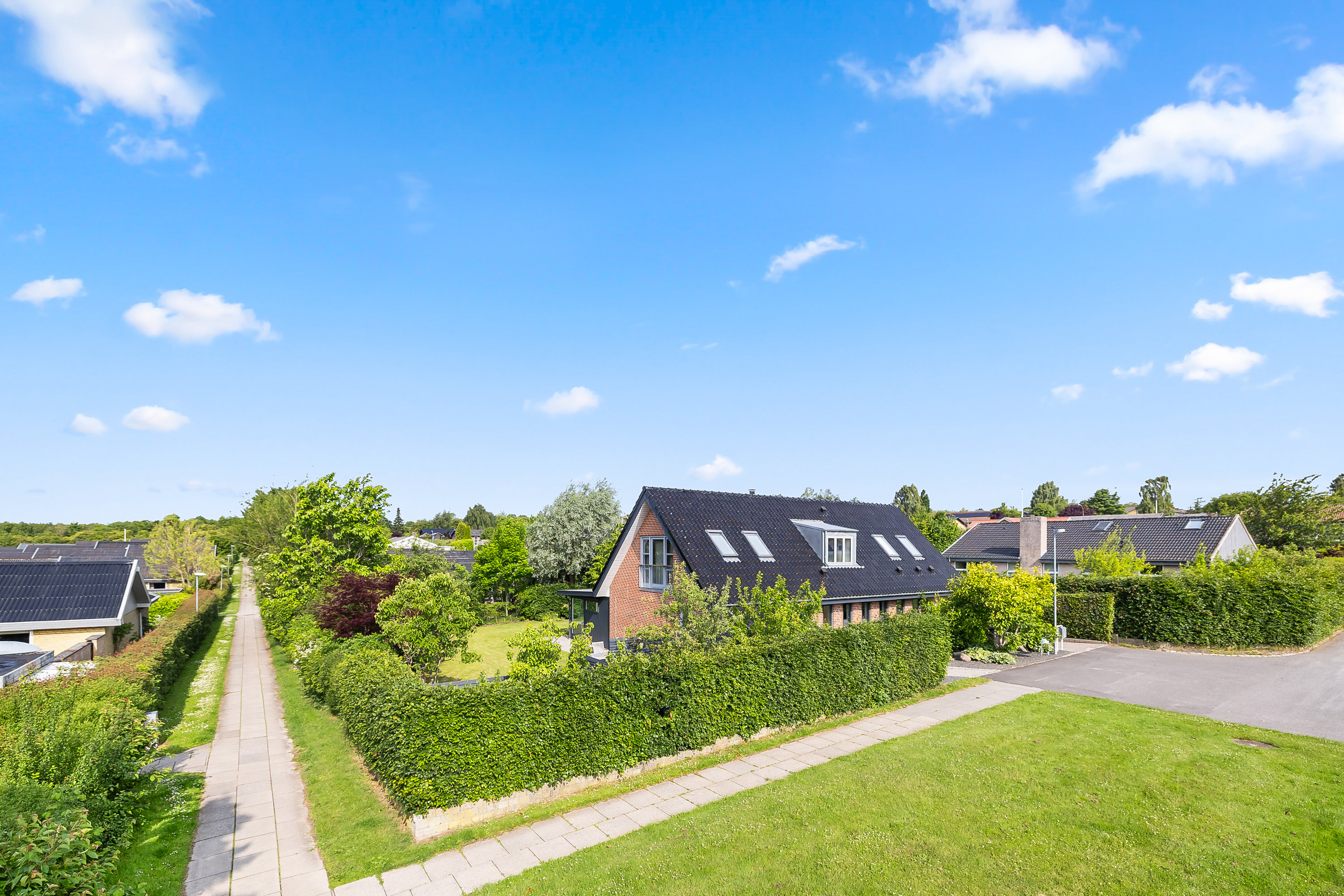 Fremhævet  billede i fuldskærmstilstand. Billede af Bjørnøvænget 9, True, 8381 Tilst