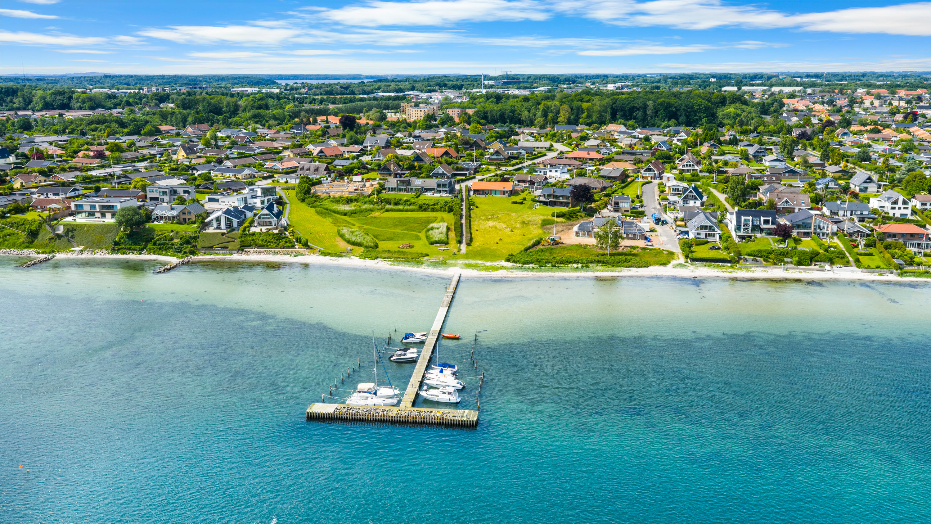 Fremhævet luftfoto billede i fuldskærmstilstand. Billede af Strandagervænget 12, Erritsø, 7000 Fredericia