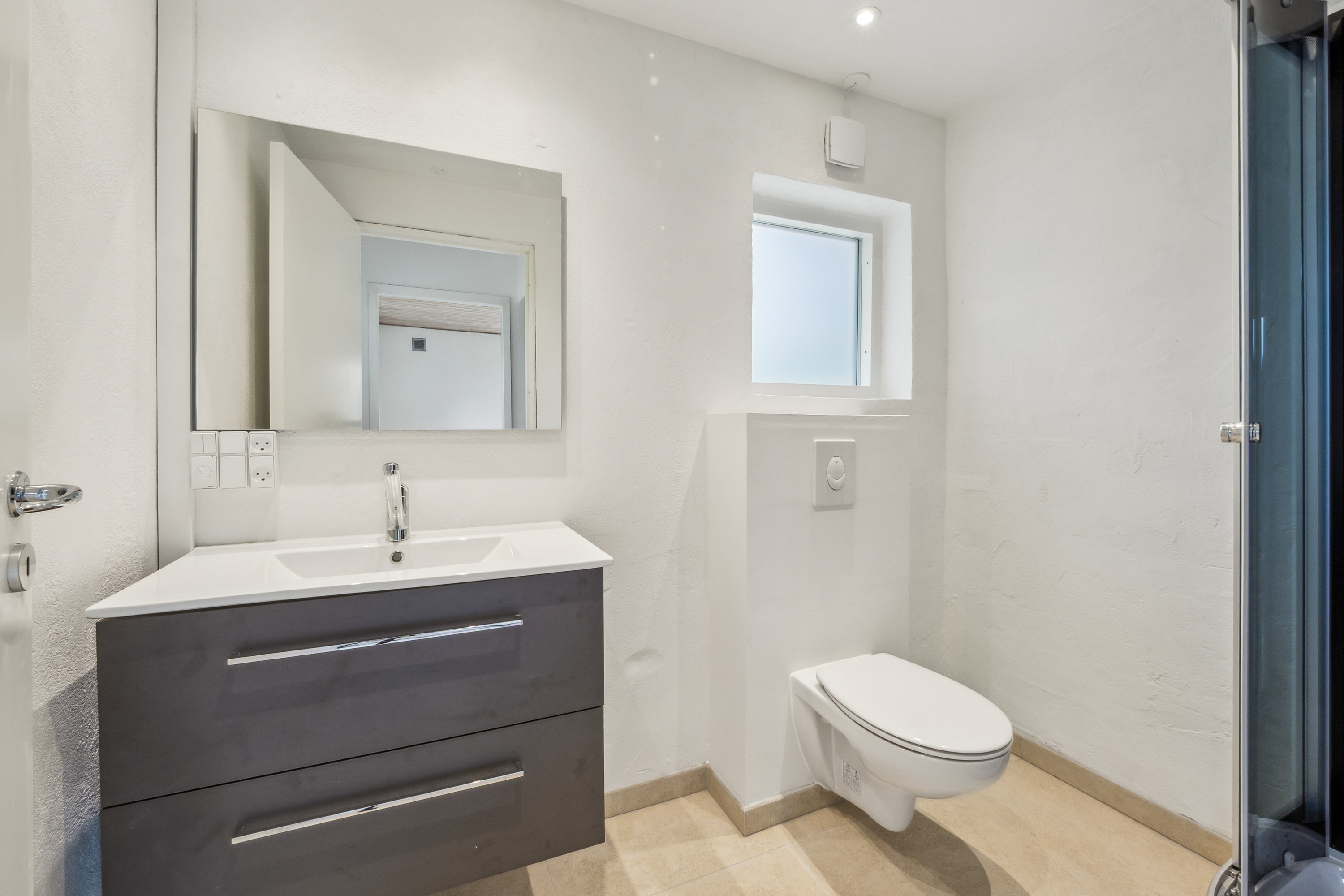 Fremhævet badeværelse billede i fuldskærmstilstand. Billede af Stårupvej 12, Dommerby, 7800 Skive