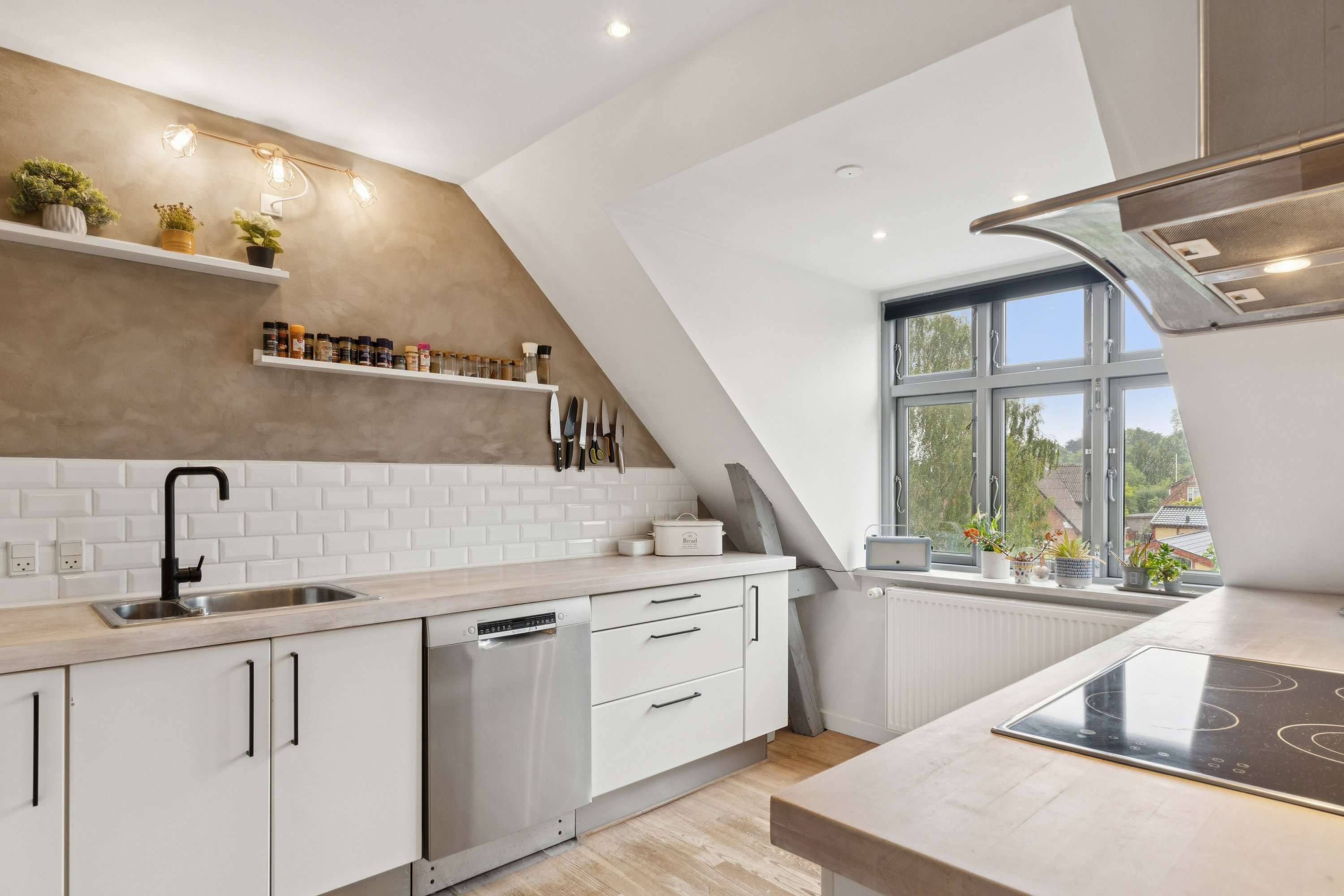 Miniaturebillede 1: køkken. Billede af Søndergade 19B, 2., 4690 Haslev