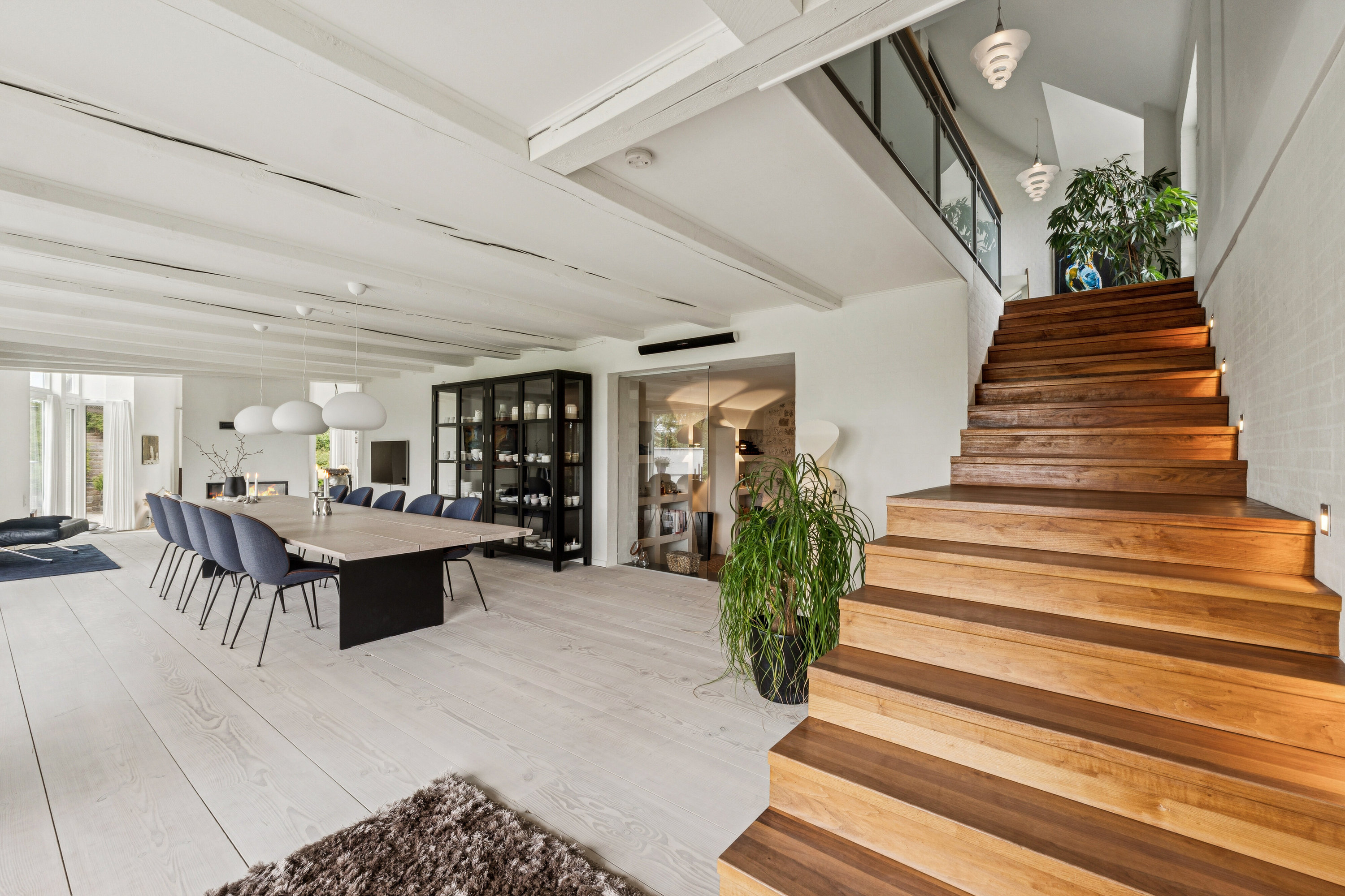 Fremhævet trappe billede i fuldskærmstilstand. Billede af Teglværksvej 60, Mygdal, 9800 Hjørring