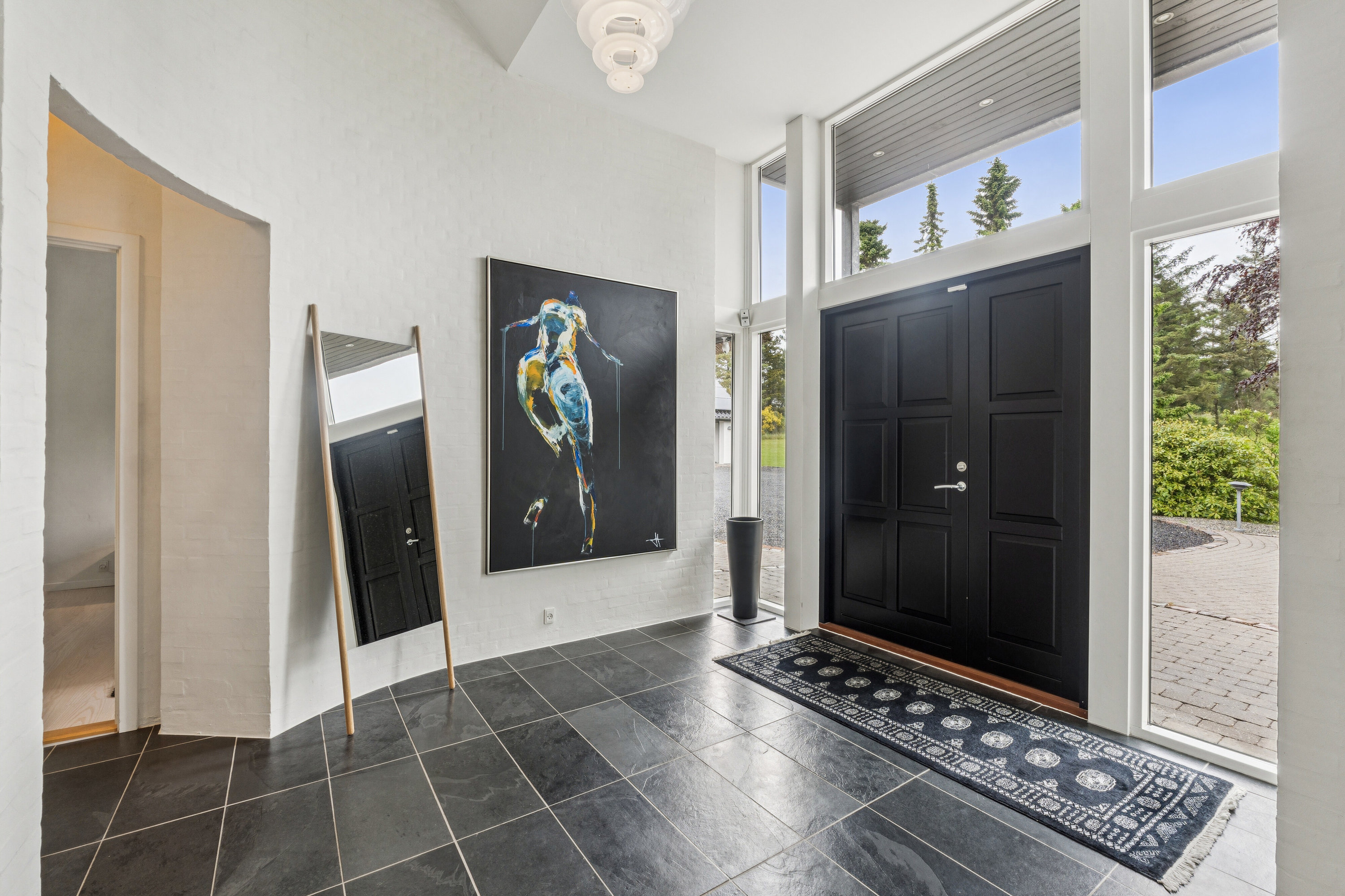 Fremhævet hall billede i fuldskærmstilstand. Billede af Teglværksvej 60, Mygdal, 9800 Hjørring