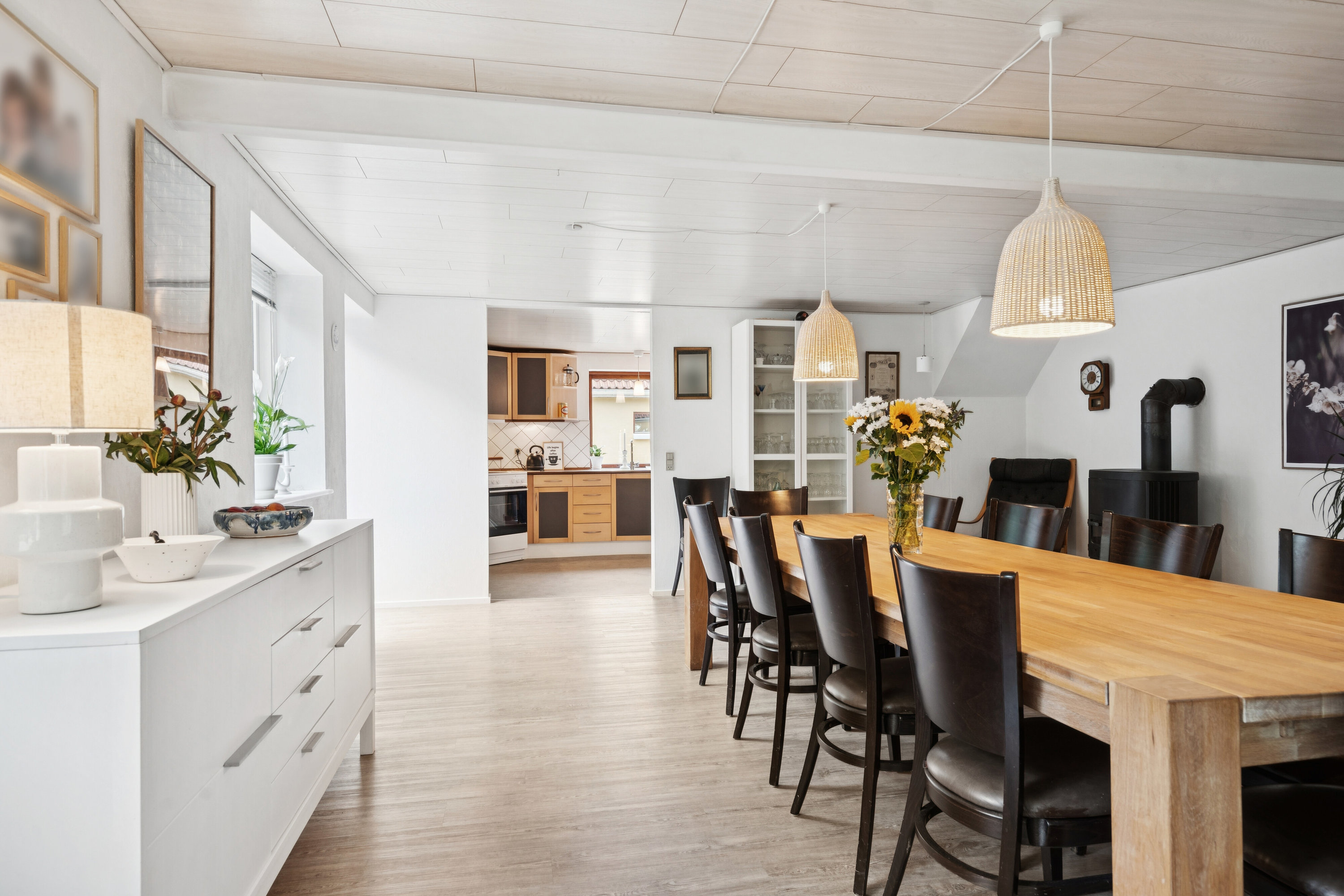 Fremhævet spisestue billede i fuldskærmstilstand. Billede af Pletvej 135, Mosbjerg, 9870 Sindal