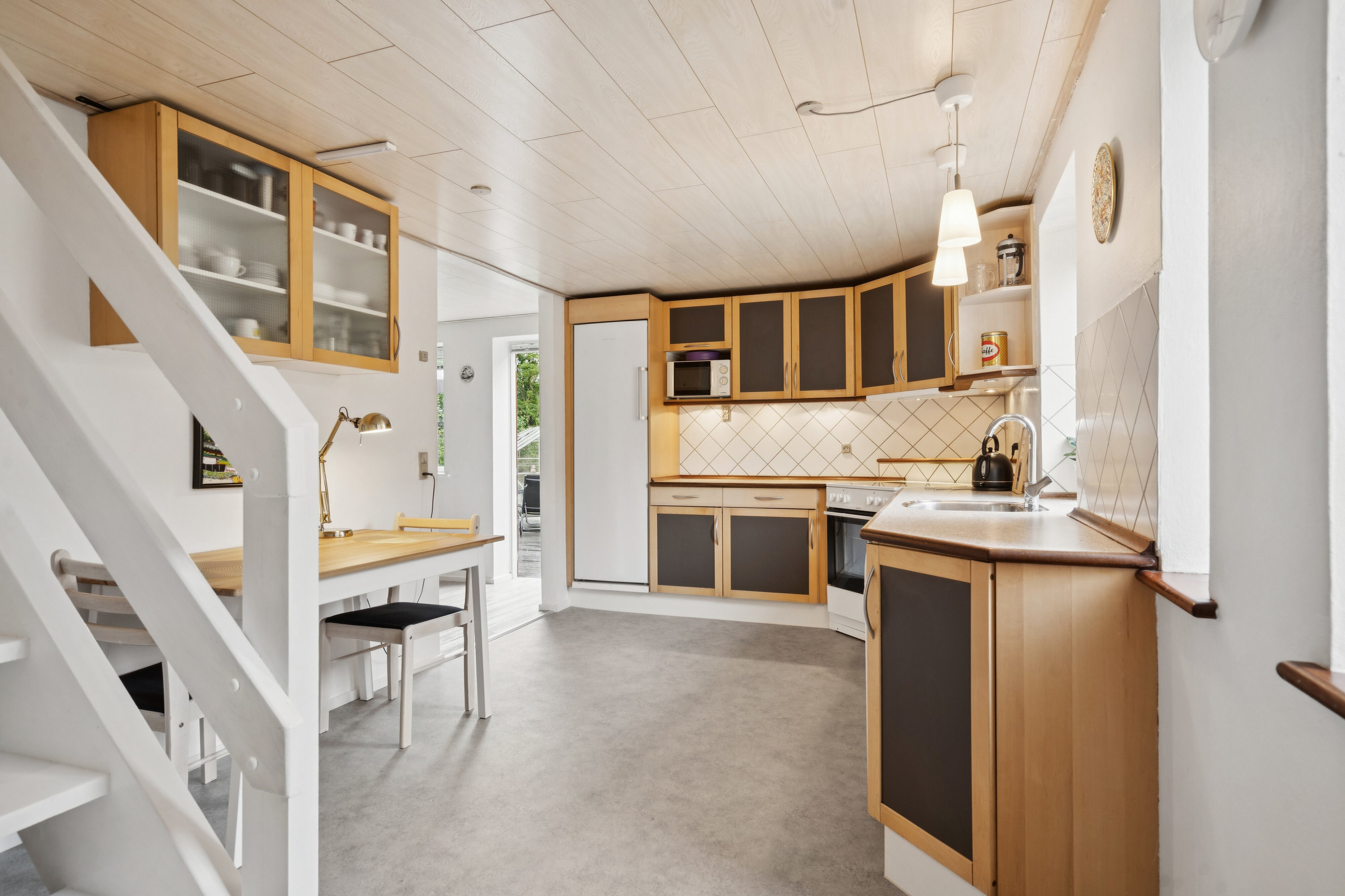 Fremhævet køkken billede i fuldskærmstilstand. Billede af Pletvej 135, Mosbjerg, 9870 Sindal