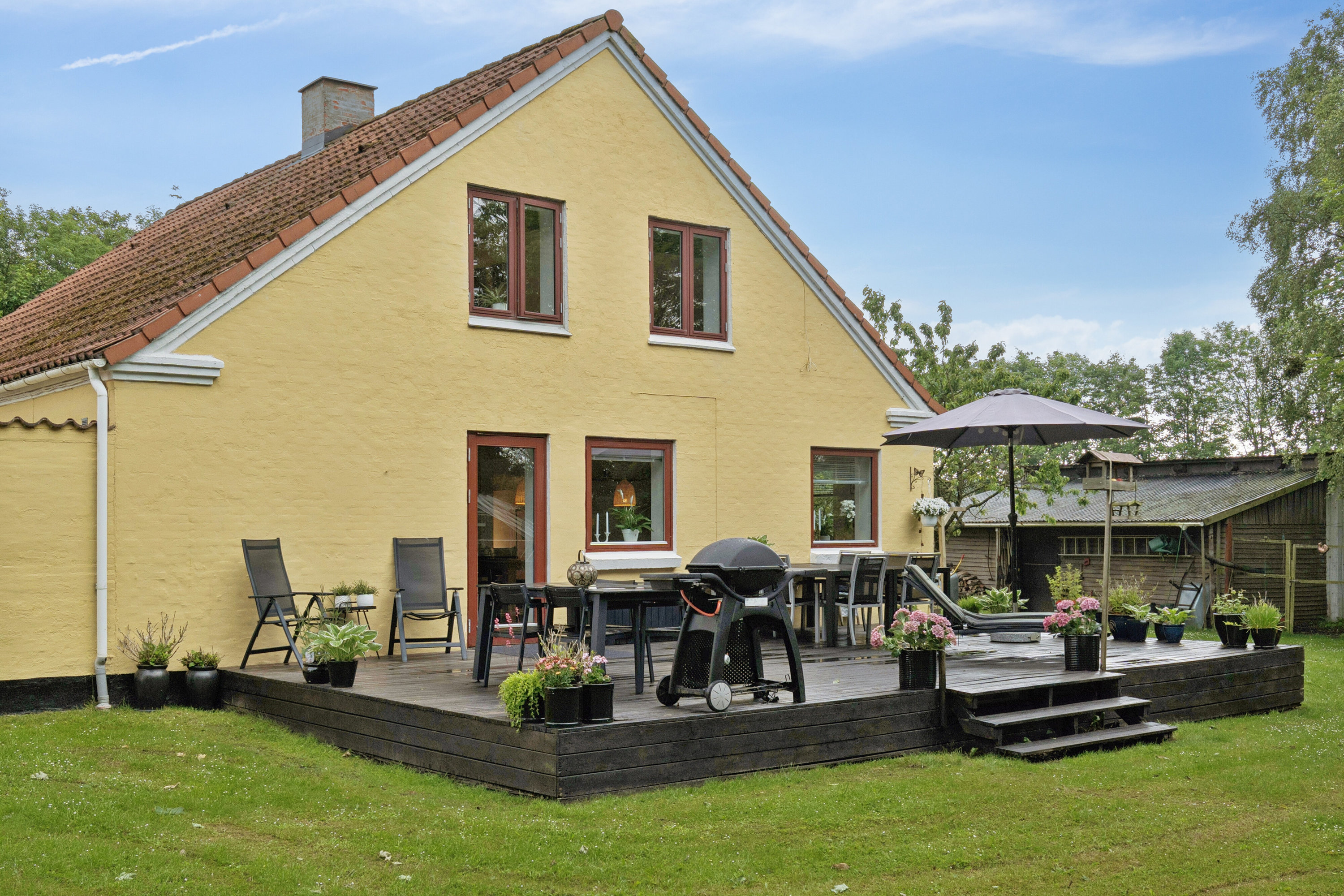 Miniaturebillede 1: set fra haven. Billede af Pletvej 135, Mosbjerg, 9870 Sindal