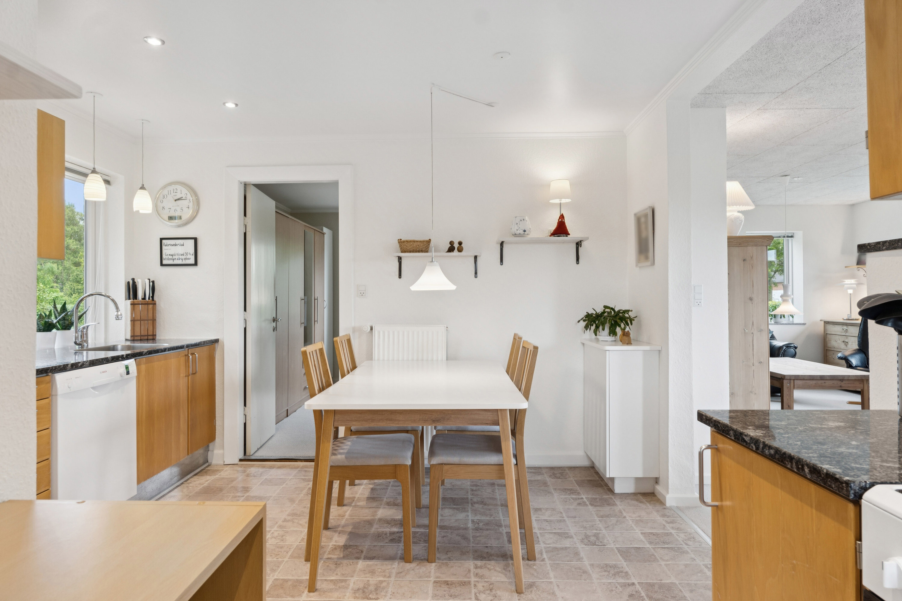 Fremhævet spisestue billede i fuldskærmstilstand. Billede af Tuenvej 68, Tuen, 9881 Bindslev