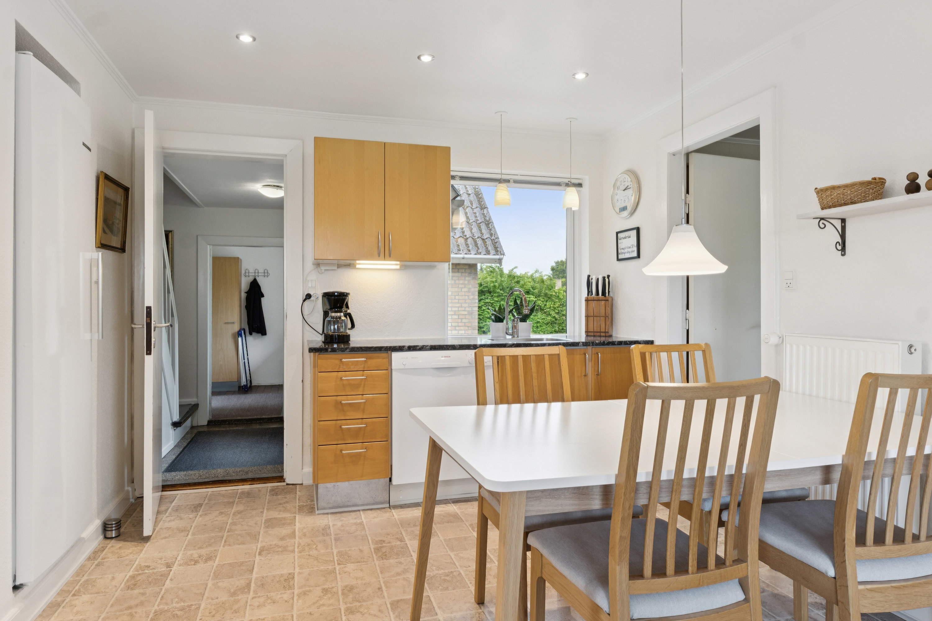 Miniaturebillede 1: spiseplads. Billede af Tuenvej 68, Tuen, 9881 Bindslev