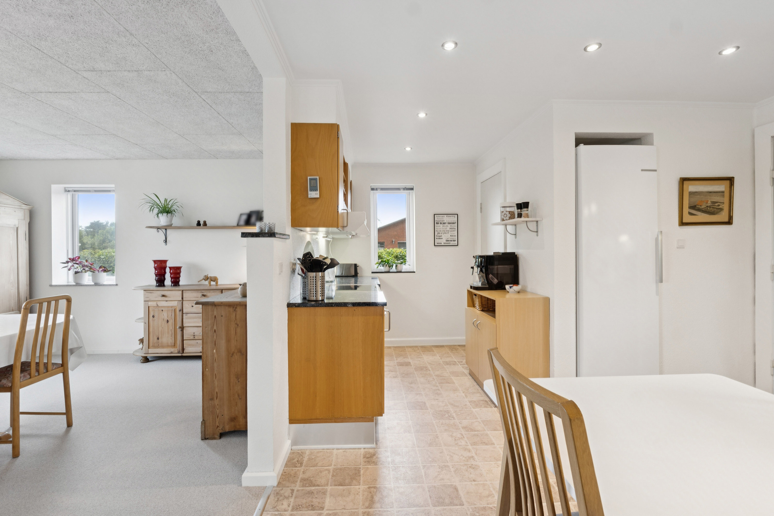 Fremhævet køkken billede i fuldskærmstilstand. Billede af Tuenvej 68, Tuen, 9881 Bindslev