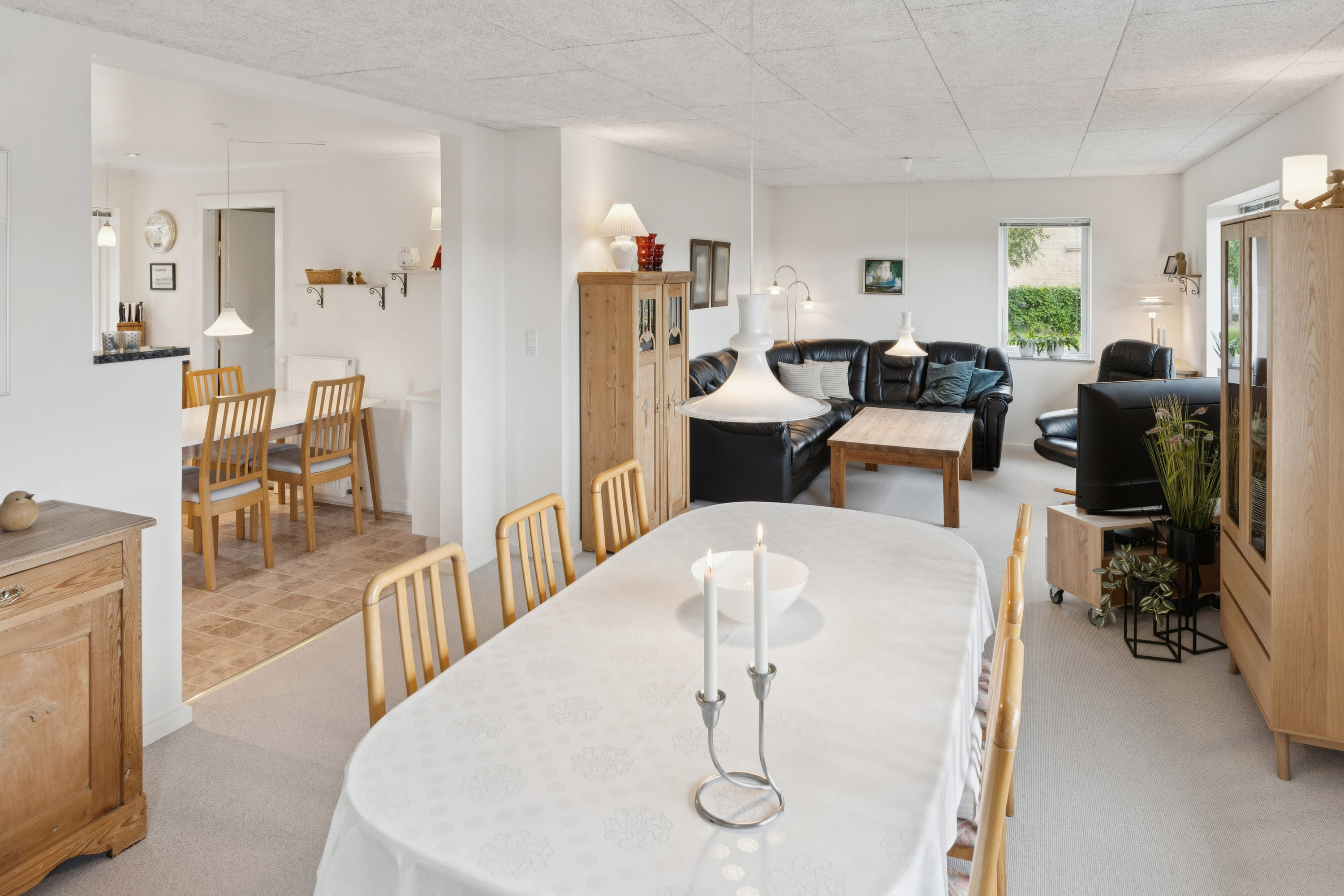 Fremhævet spisestue billede i fuldskærmstilstand. Billede af Tuenvej 68, Tuen, 9881 Bindslev