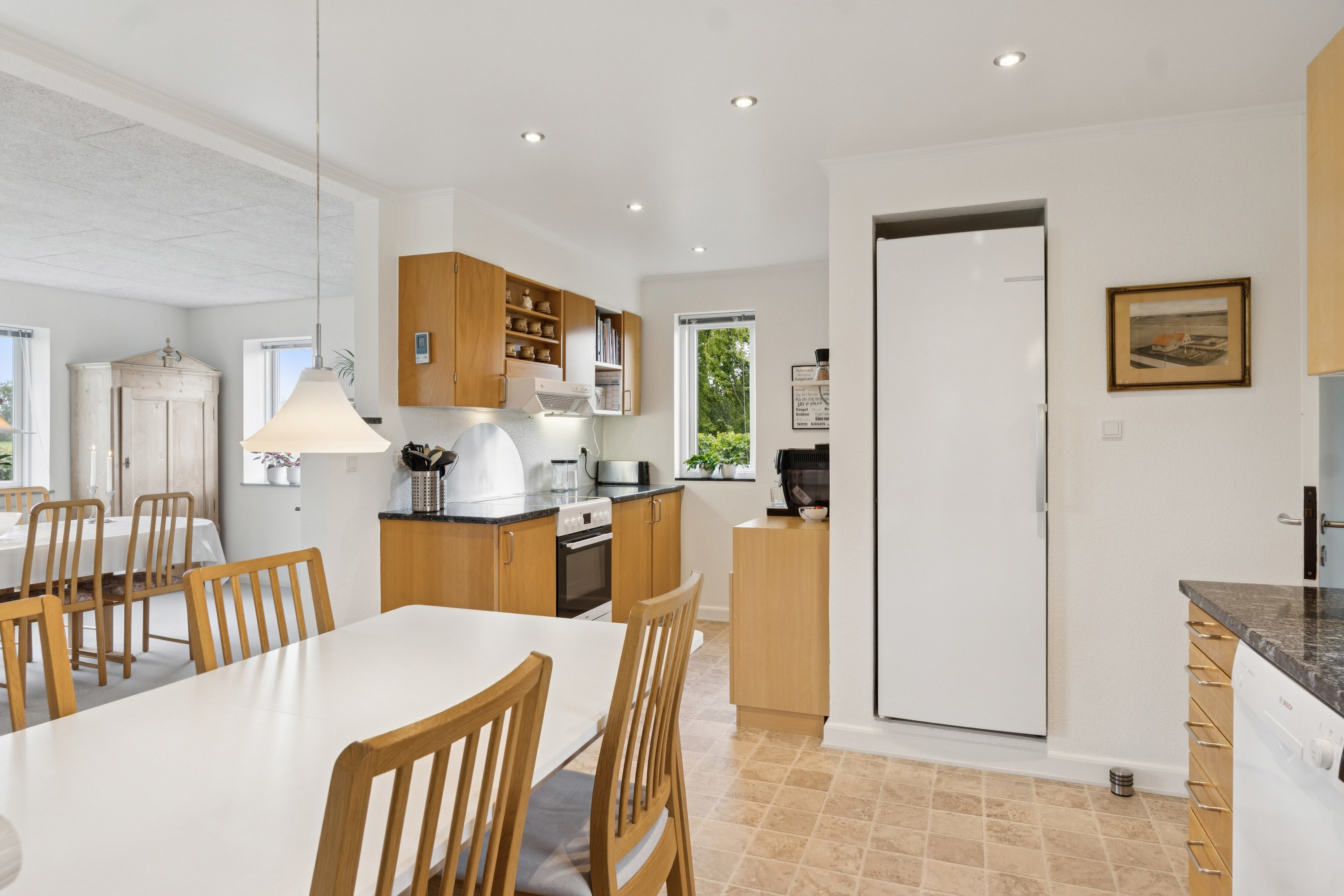 Fremhævet spiseplads køkken  billede i fuldskærmstilstand. Billede af Tuenvej 68, Tuen, 9881 Bindslev
