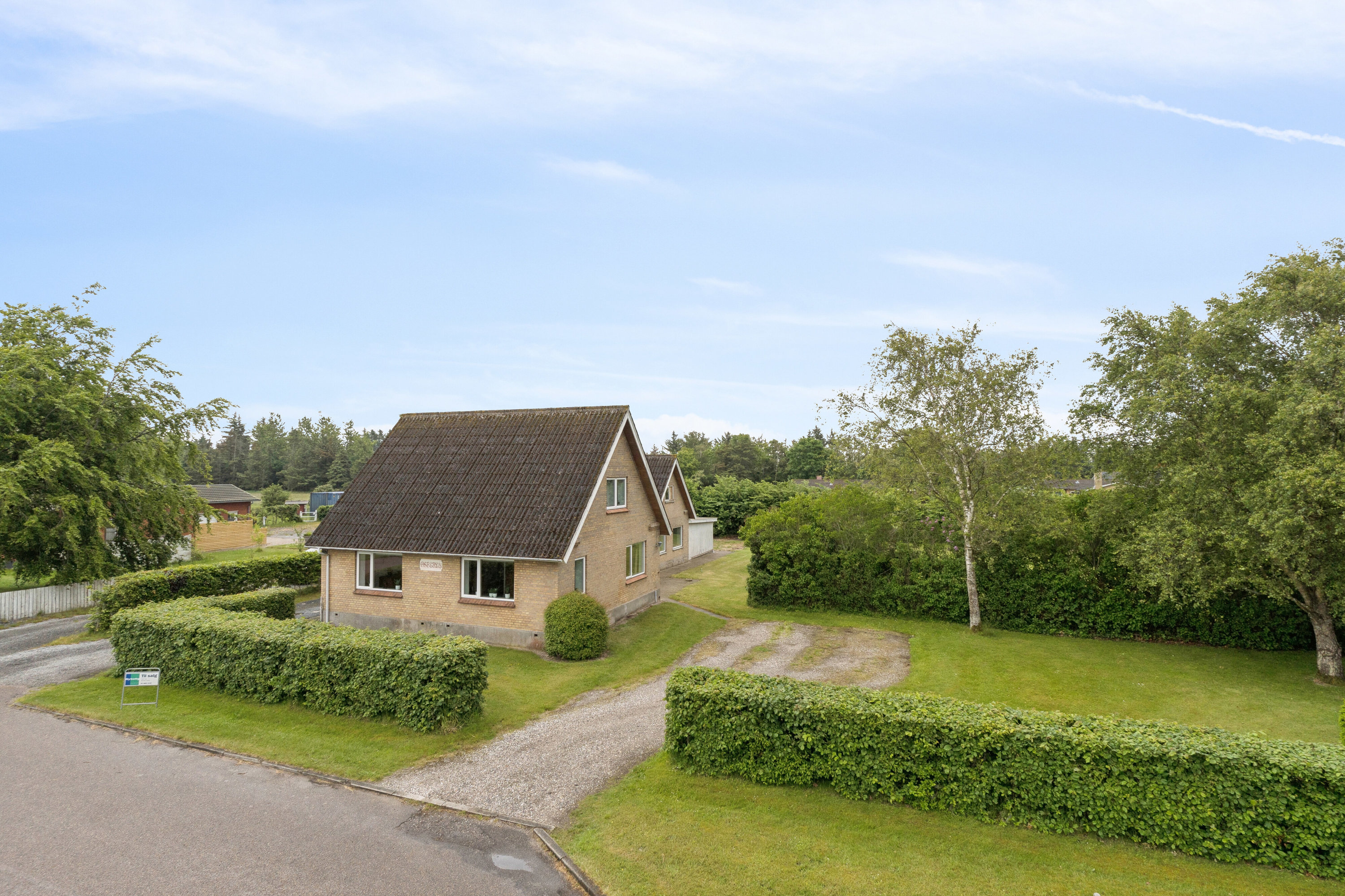 Fremhævet set fra vejen billede i fuldskærmstilstand. Billede af Tuenvej 68, Tuen, 9881 Bindslev