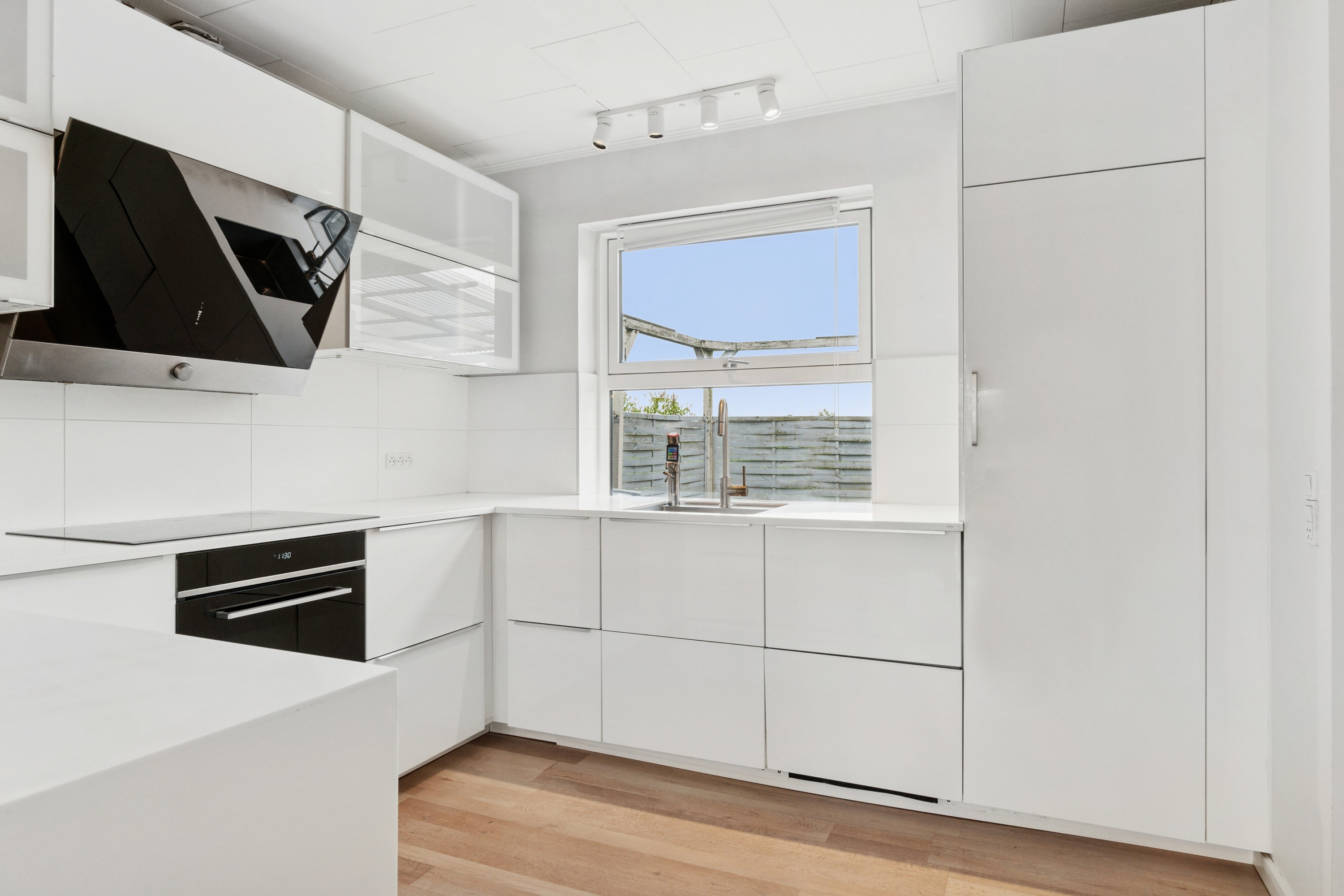 Fremhævet køkken billede i fuldskærmstilstand. Billede af Lærkevænget 10, 8721 Daugård