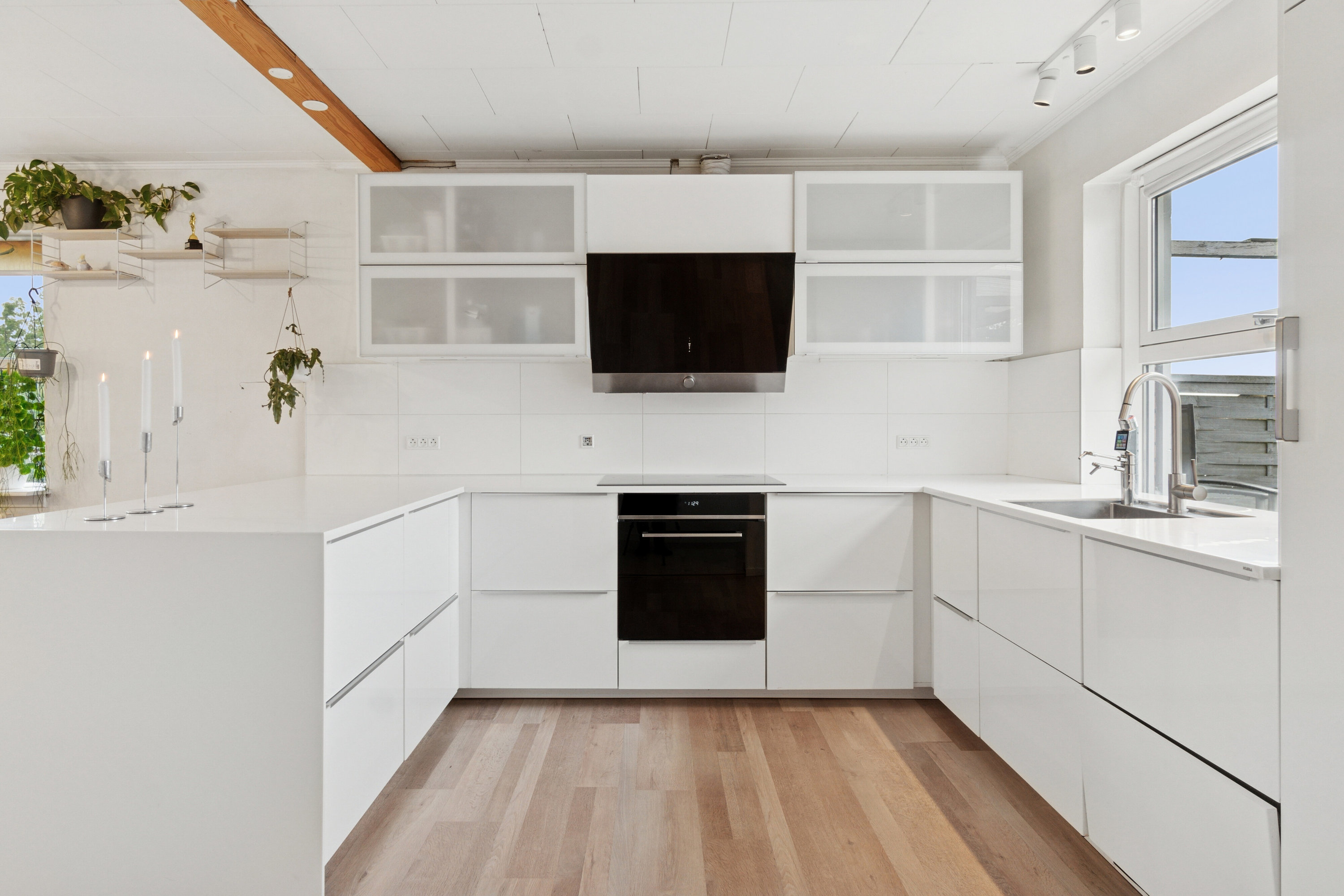 Fremhævet køkken billede i fuldskærmstilstand. Billede af Lærkevænget 10, 8721 Daugård