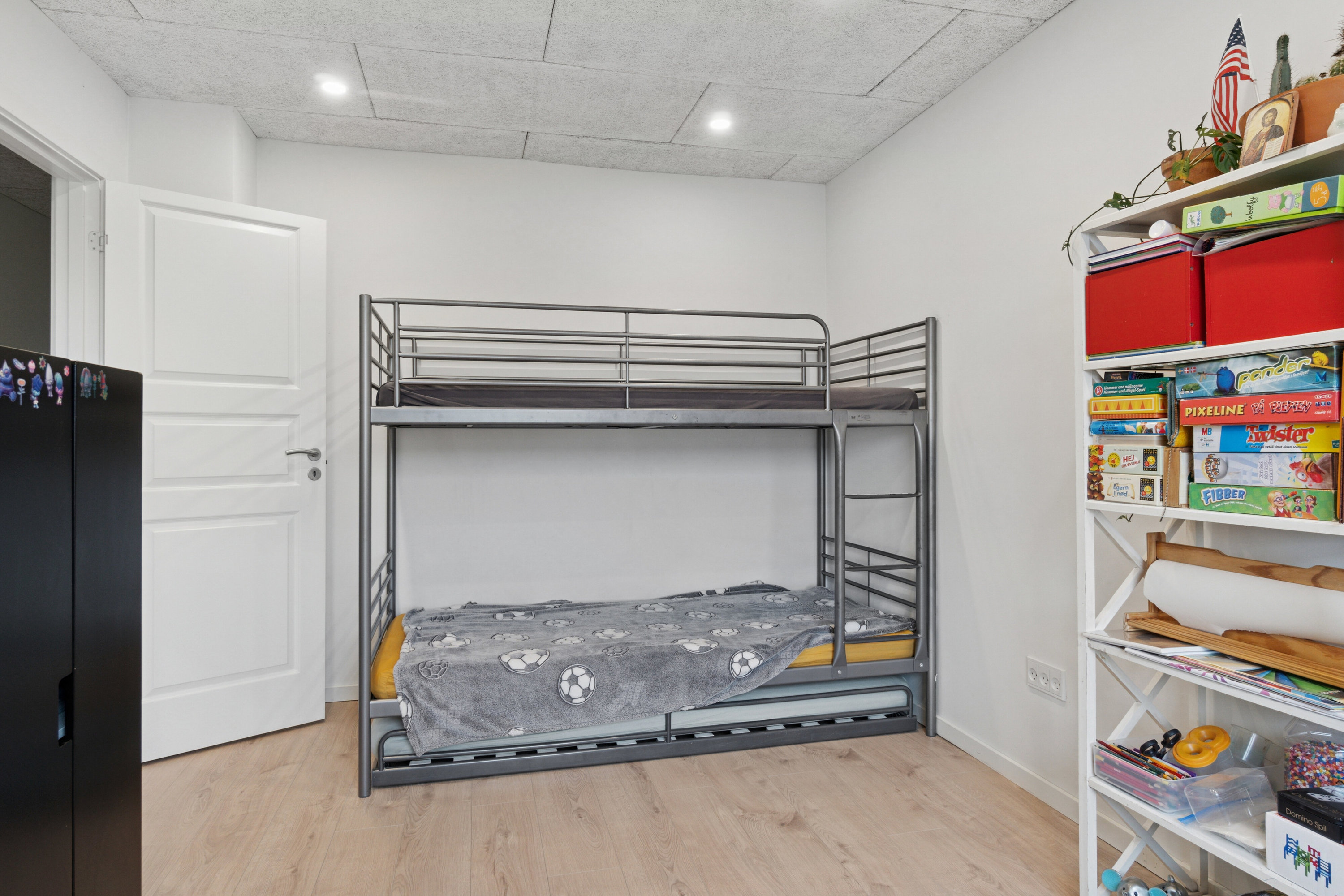 Fremhævet soveværelse billede i fuldskærmstilstand. Billede af Lærkevænget 10, 8721 Daugård