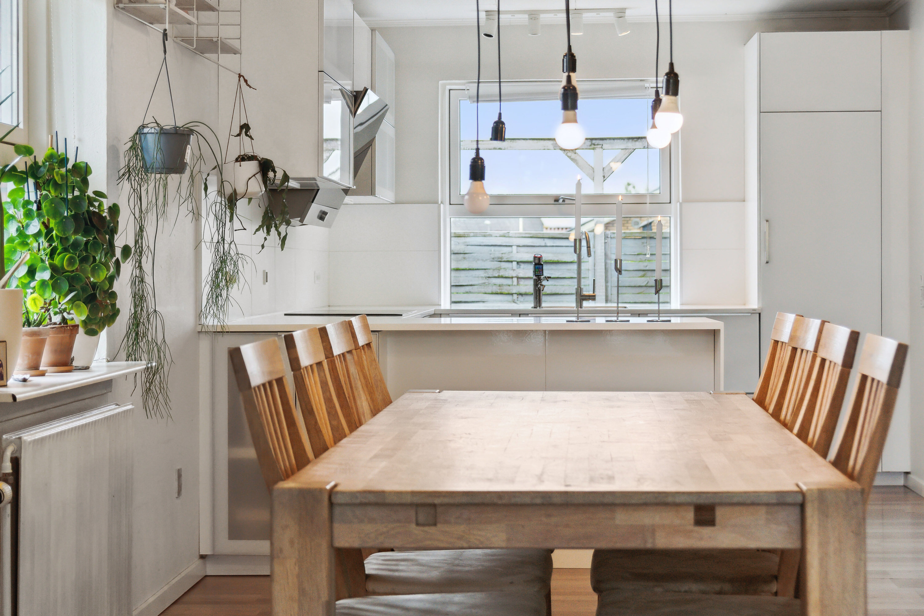 Fremhævet spisestue billede i fuldskærmstilstand. Billede af Lærkevænget 10, 8721 Daugård