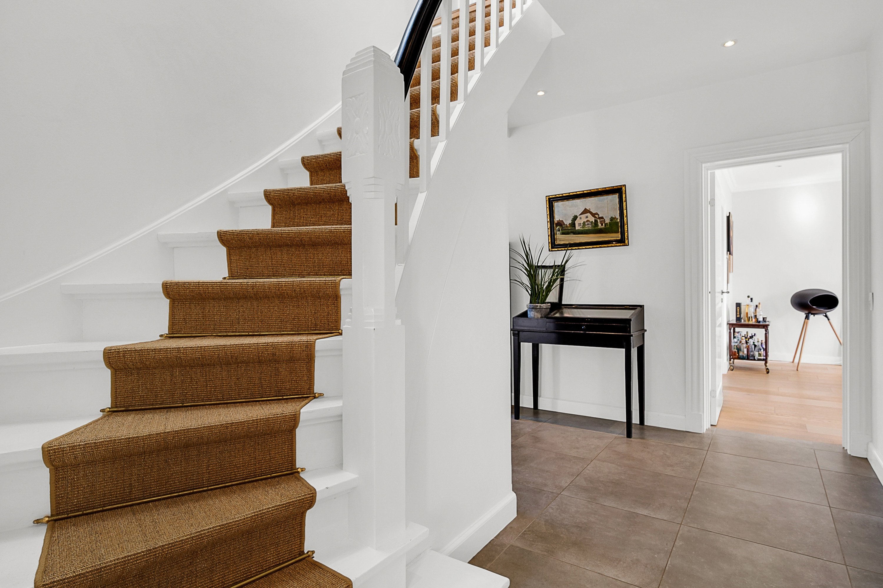 Fremhævet trappe billede i fuldskærmstilstand. Billede af Skjoldsgade 5, 8260 Viby J