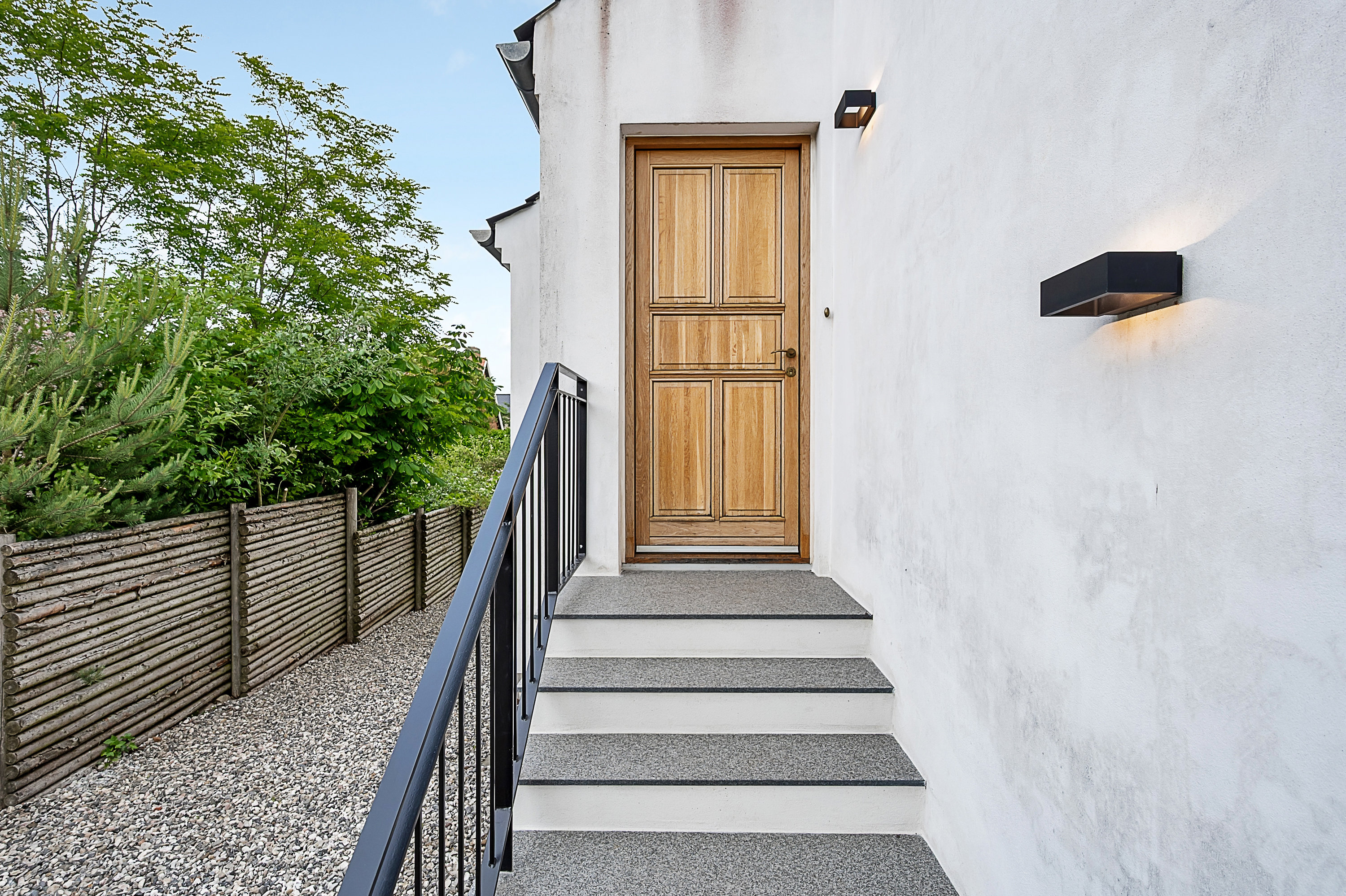 Fremhævet hoveddør billede i fuldskærmstilstand. Billede af Skjoldsgade 5, 8260 Viby J