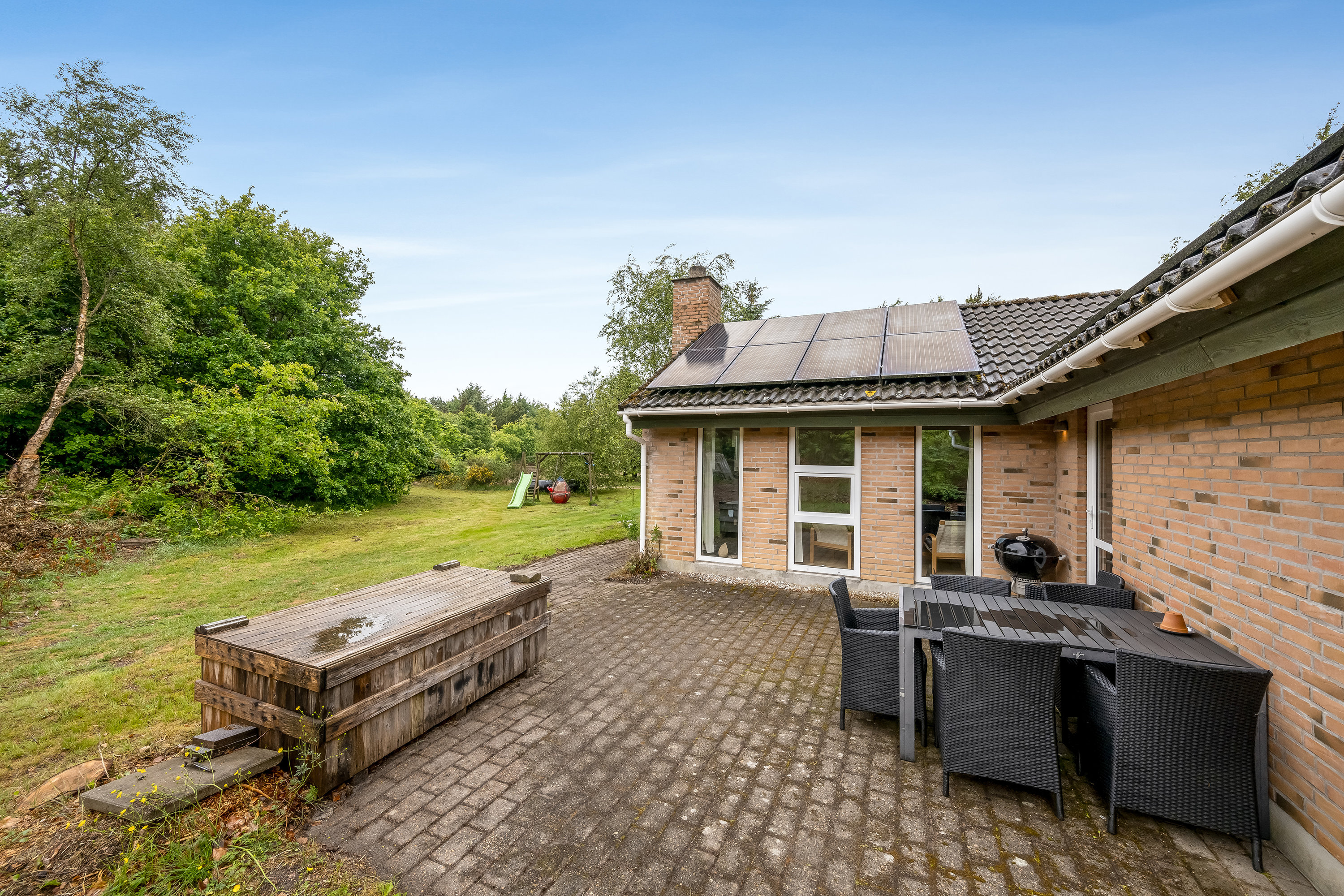 Fremhævet terrasse billede i fuldskærmstilstand. Billede af Alrum 1, Stadil, 6980 Tim