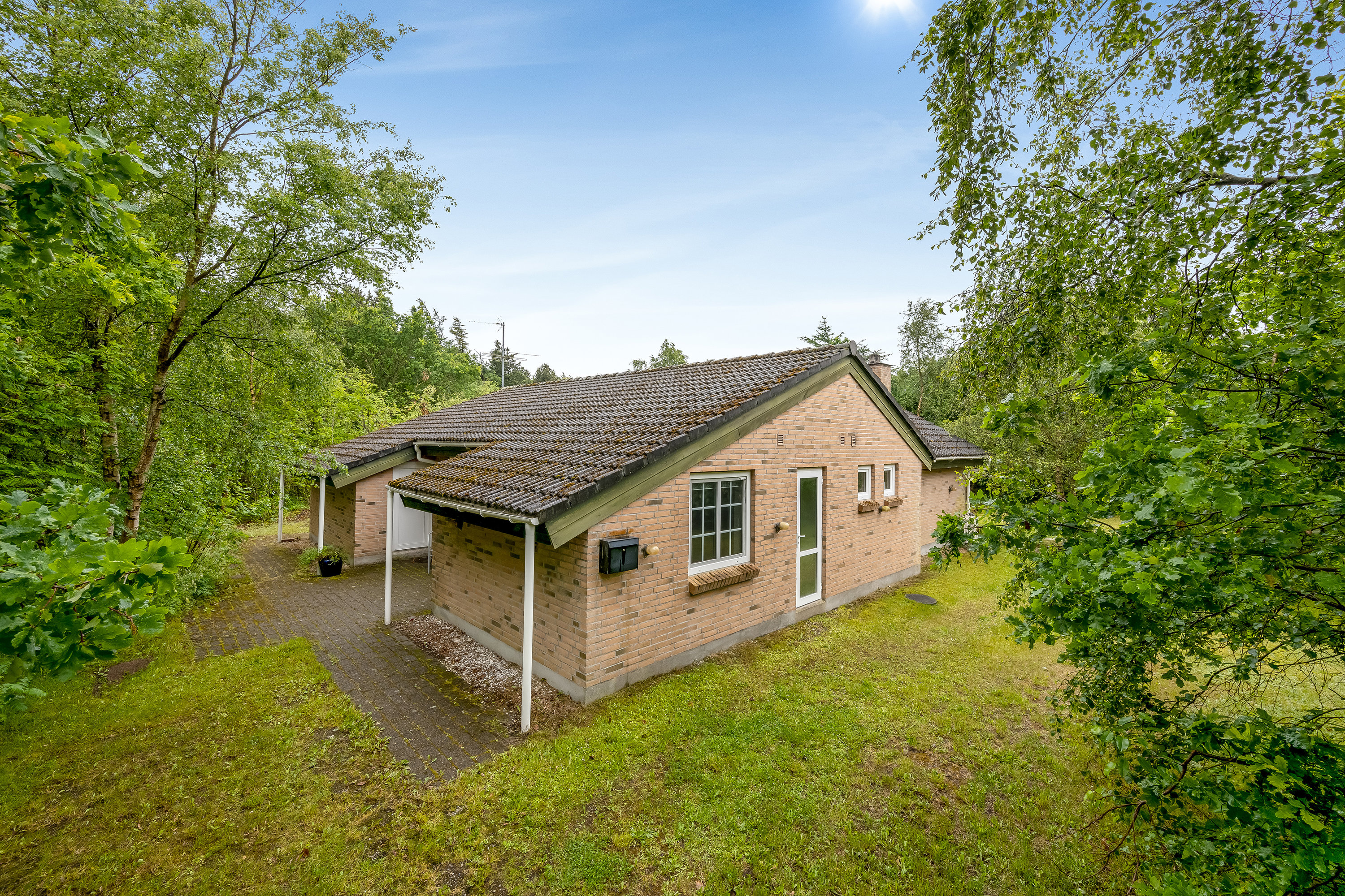 Miniaturebillede 1: facade. Billede af Alrum 1, Stadil, 6980 Tim