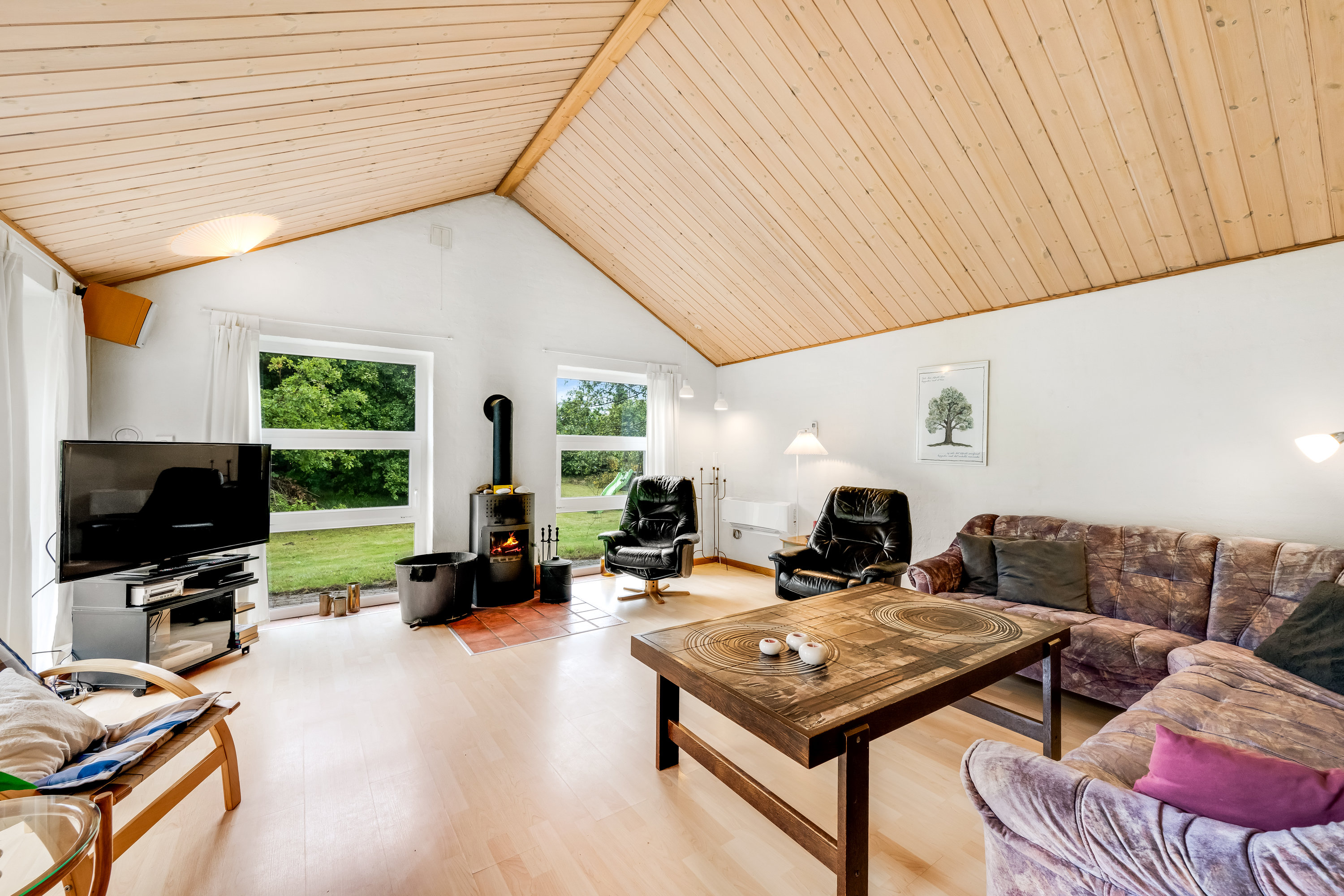 Fremhævet stue billede i fuldskærmstilstand. Billede af Alrum 1, Stadil, 6980 Tim