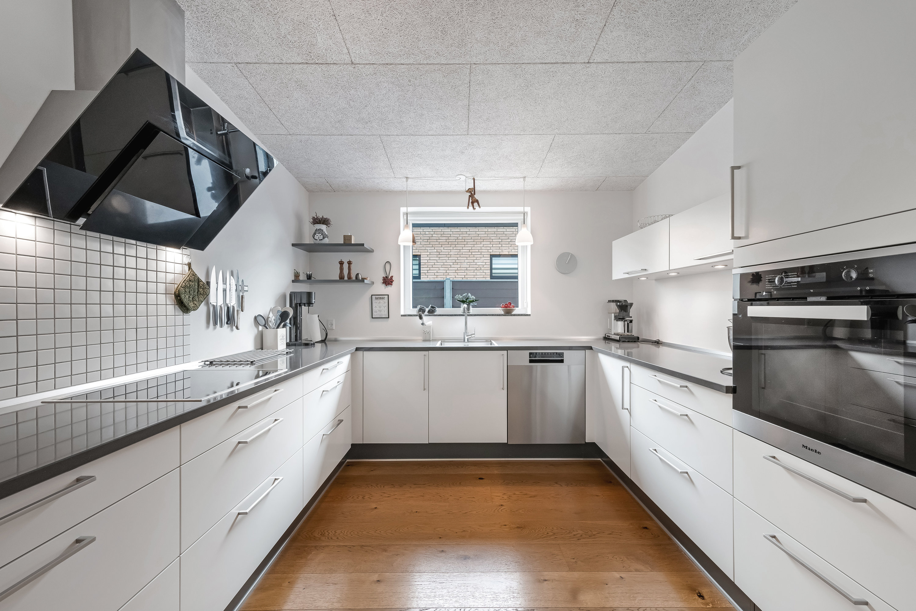 Fremhævet køkken billede i fuldskærmstilstand. Billede af Kongshøjvej 13, 6950 Ringkøbing