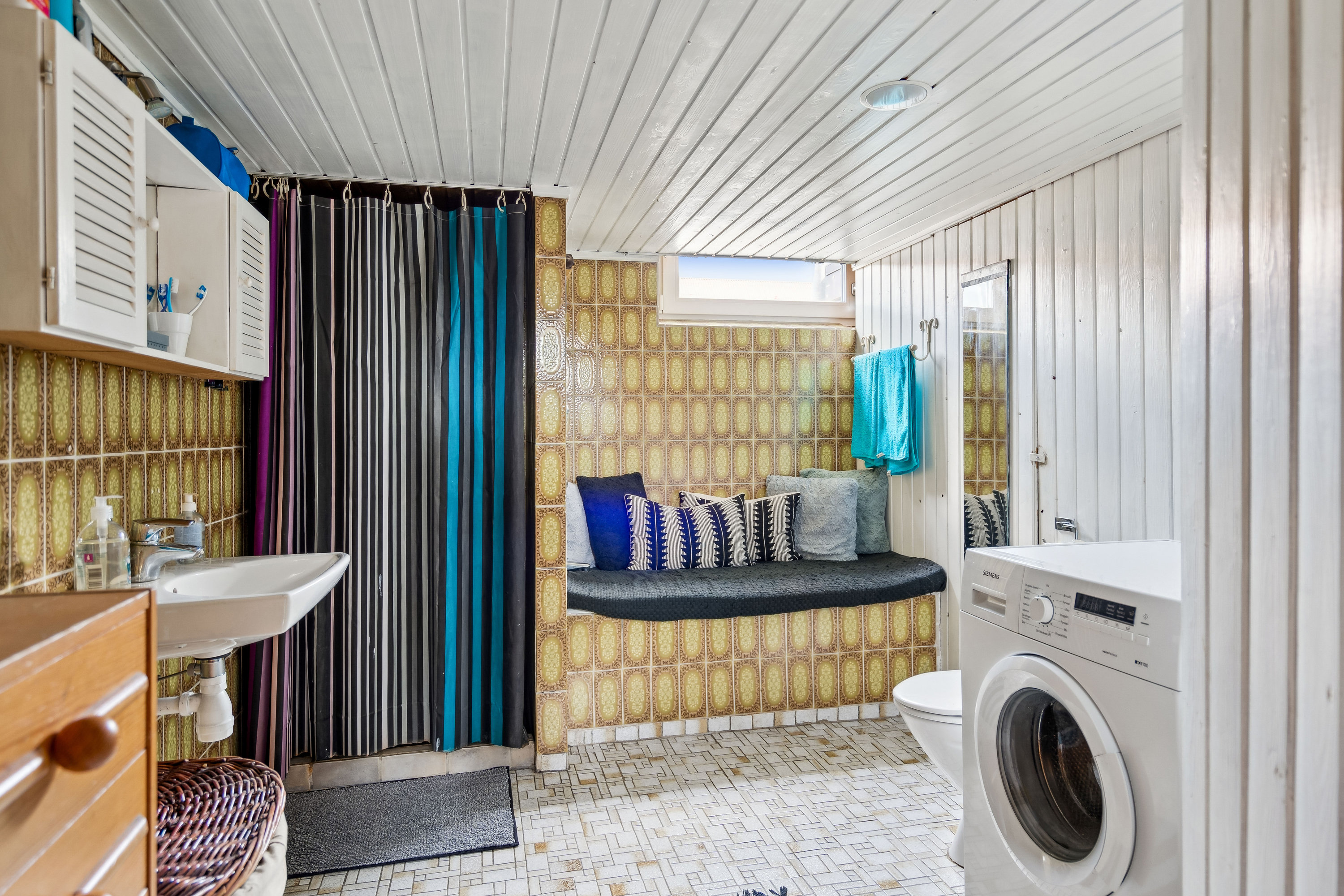 Fremhævet badeværelse billede i fuldskærmstilstand. Billede af Ternevej 6, 9850 Hirtshals