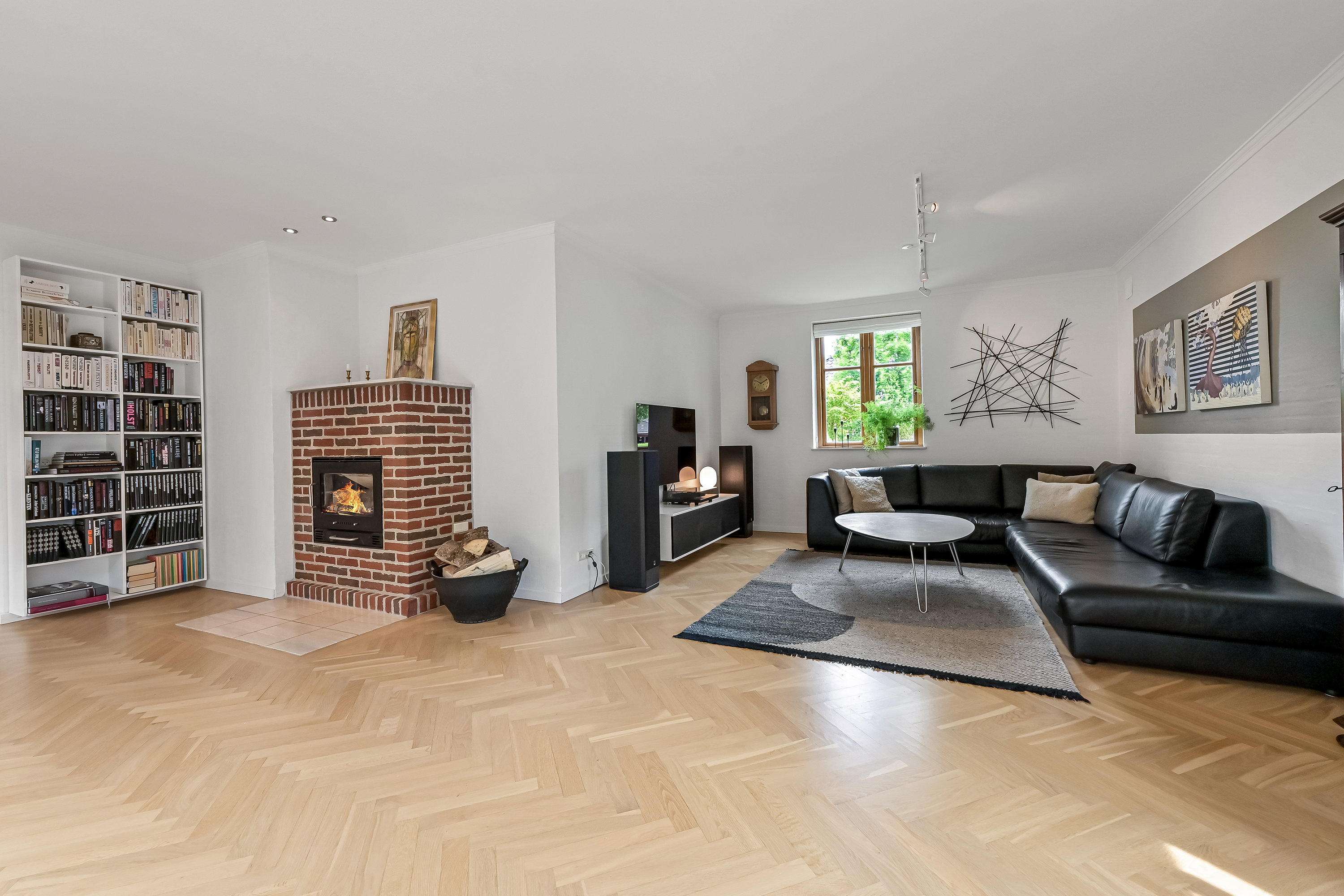 Fremhævet stue billede i fuldskærmstilstand. Billede af Nørre Lindbjerg 5, Gjellerup, 7400 Herning