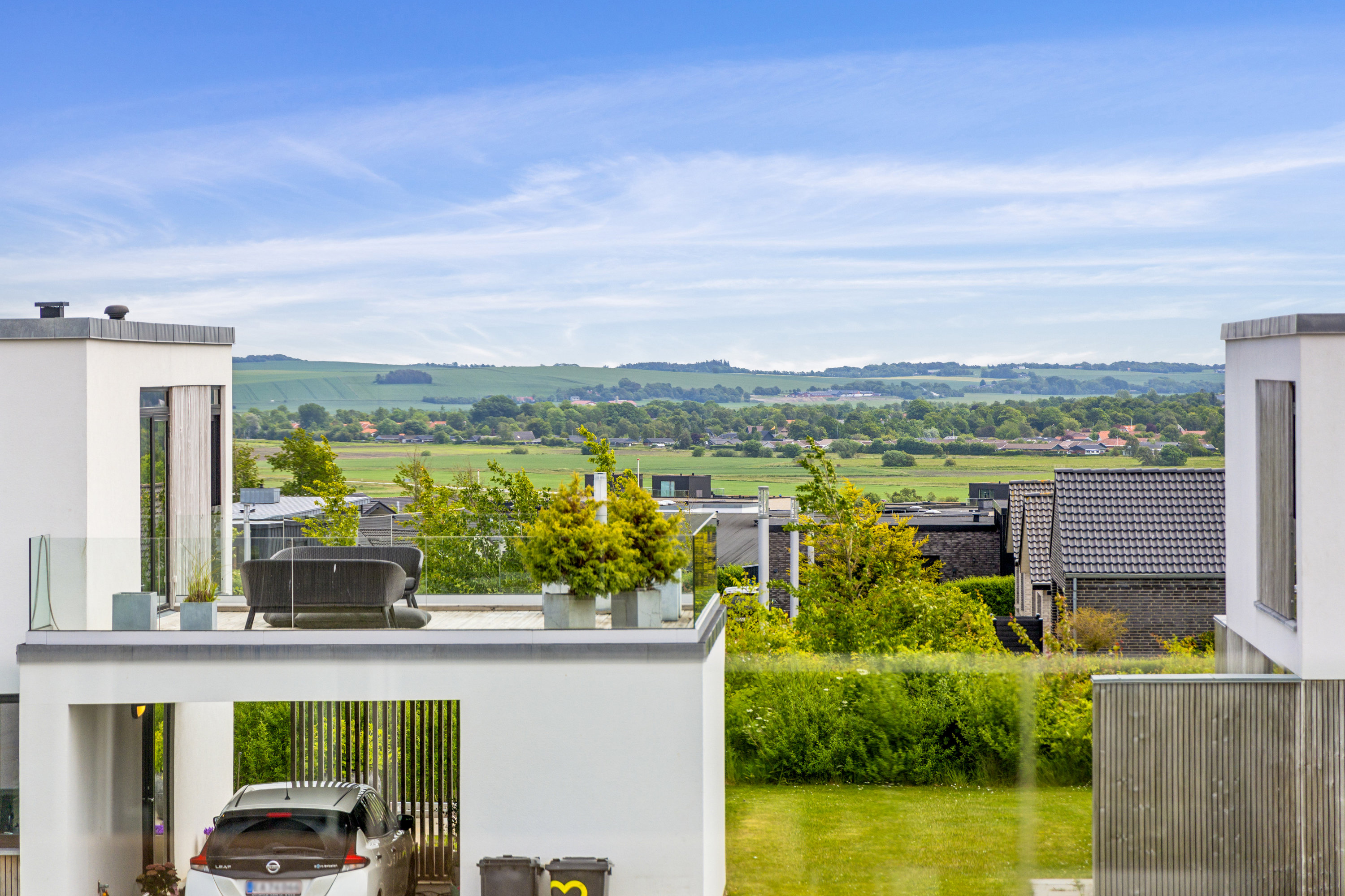 Fremhævet terrasse billede i fuldskærmstilstand. Billede af Elektravej 13, Gug, 9210 Aalborg SØ