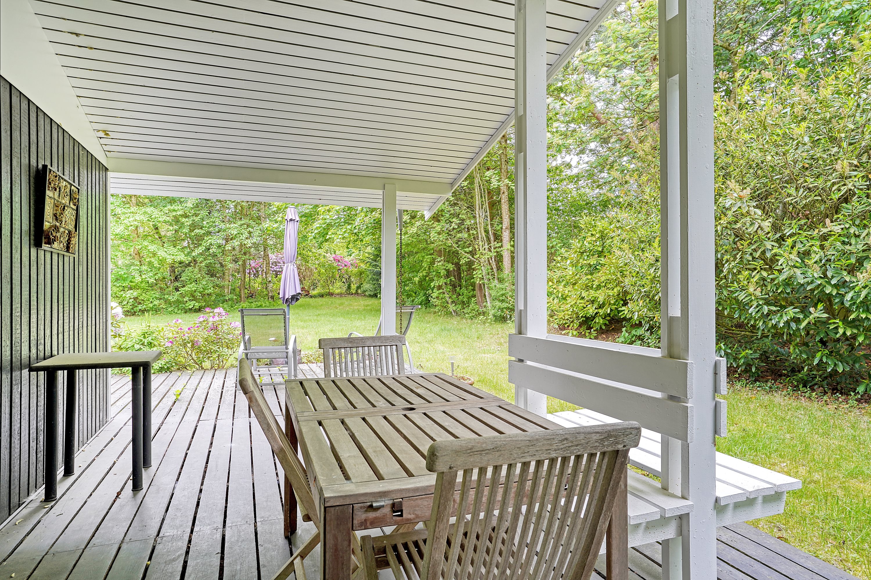 Fremhævet terrasse billede i fuldskærmstilstand. Billede af Ørnevej 4, 3120 Dronningmølle