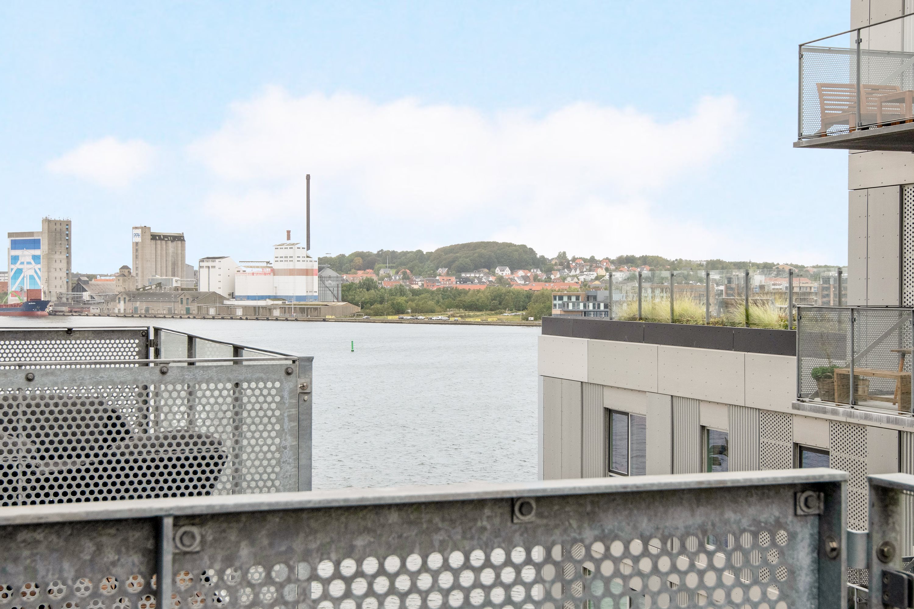 Fremhævet udsigt billede i fuldskærmstilstand. Billede af Stjernepladsen 16, 4. tv., 9000 Aalborg