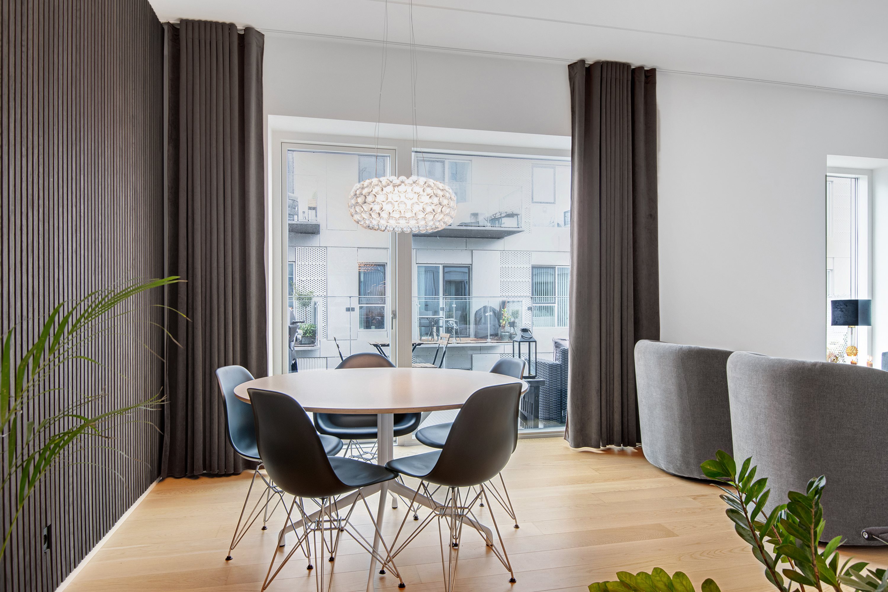 Fremhævet stue billede i fuldskærmstilstand. Billede af Stjernepladsen 16, 4. tv., 9000 Aalborg