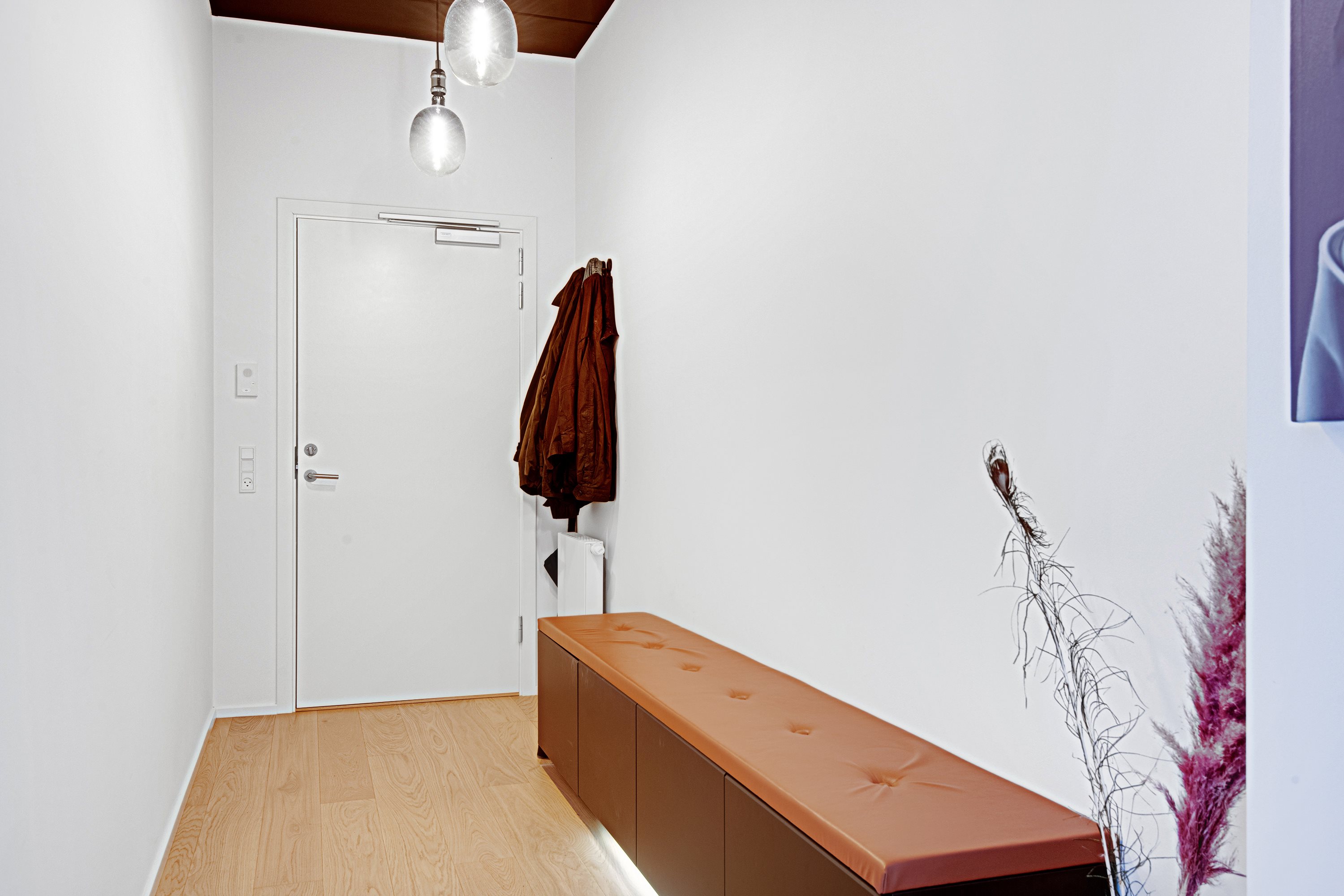 Fremhævet entré billede i fuldskærmstilstand. Billede af Stjernepladsen 16, 4. tv., 9000 Aalborg