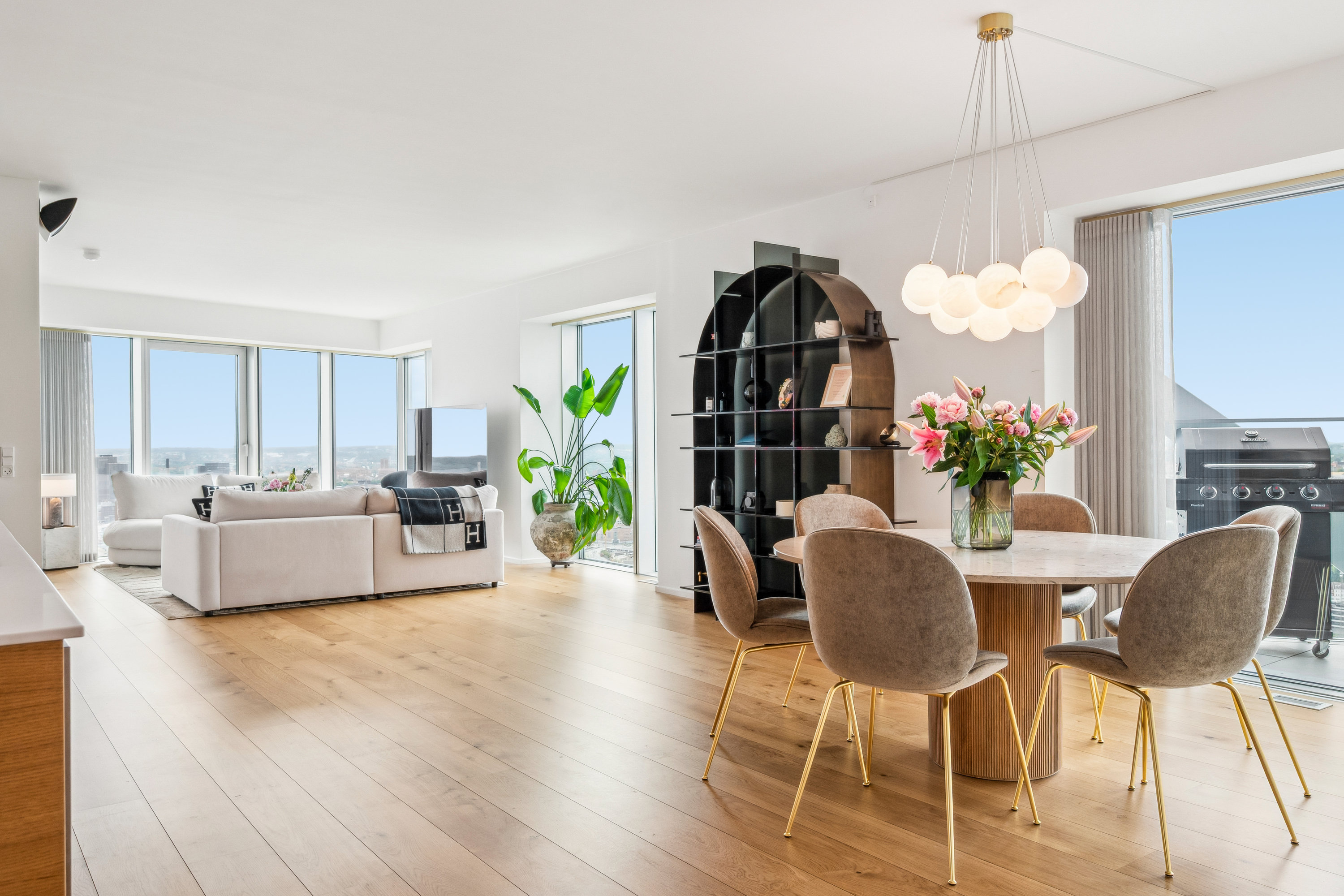 Miniaturebillede 1: stue. Billede af Helga Pedersens Gade 79, 41. 6., 8000 Aarhus C