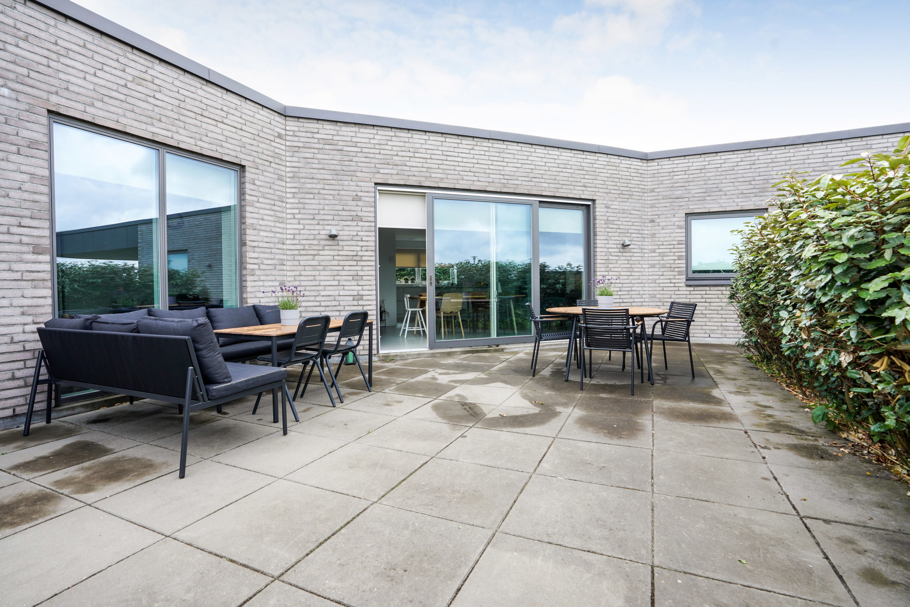 Fremhævet terrasse billede i fuldskærmstilstand. Billede af Ring Søpark 40, 8740 Brædstrup