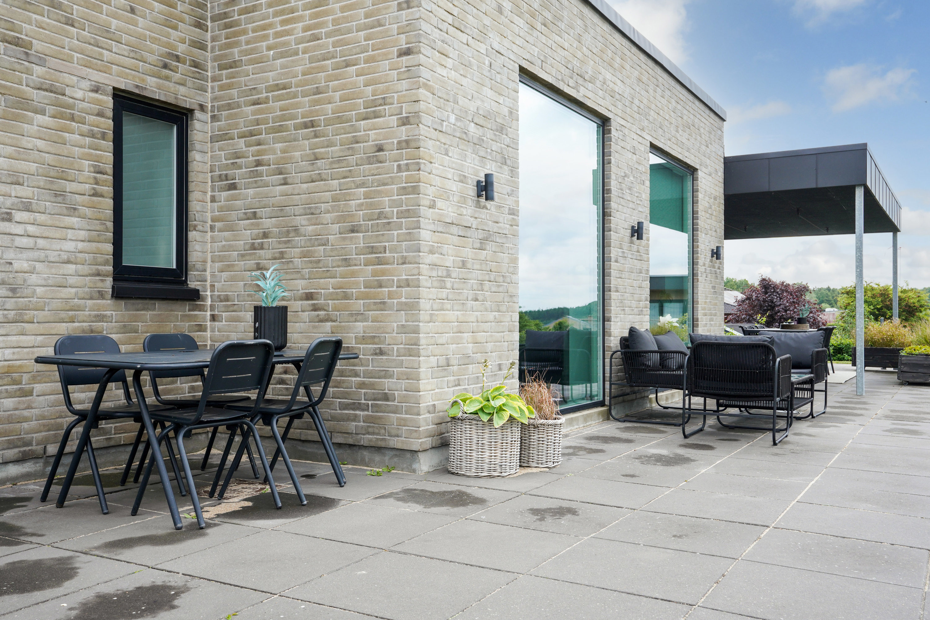 Fremhævet terrasse billede i fuldskærmstilstand. Billede af Ring Søpark 31, 8740 Brædstrup