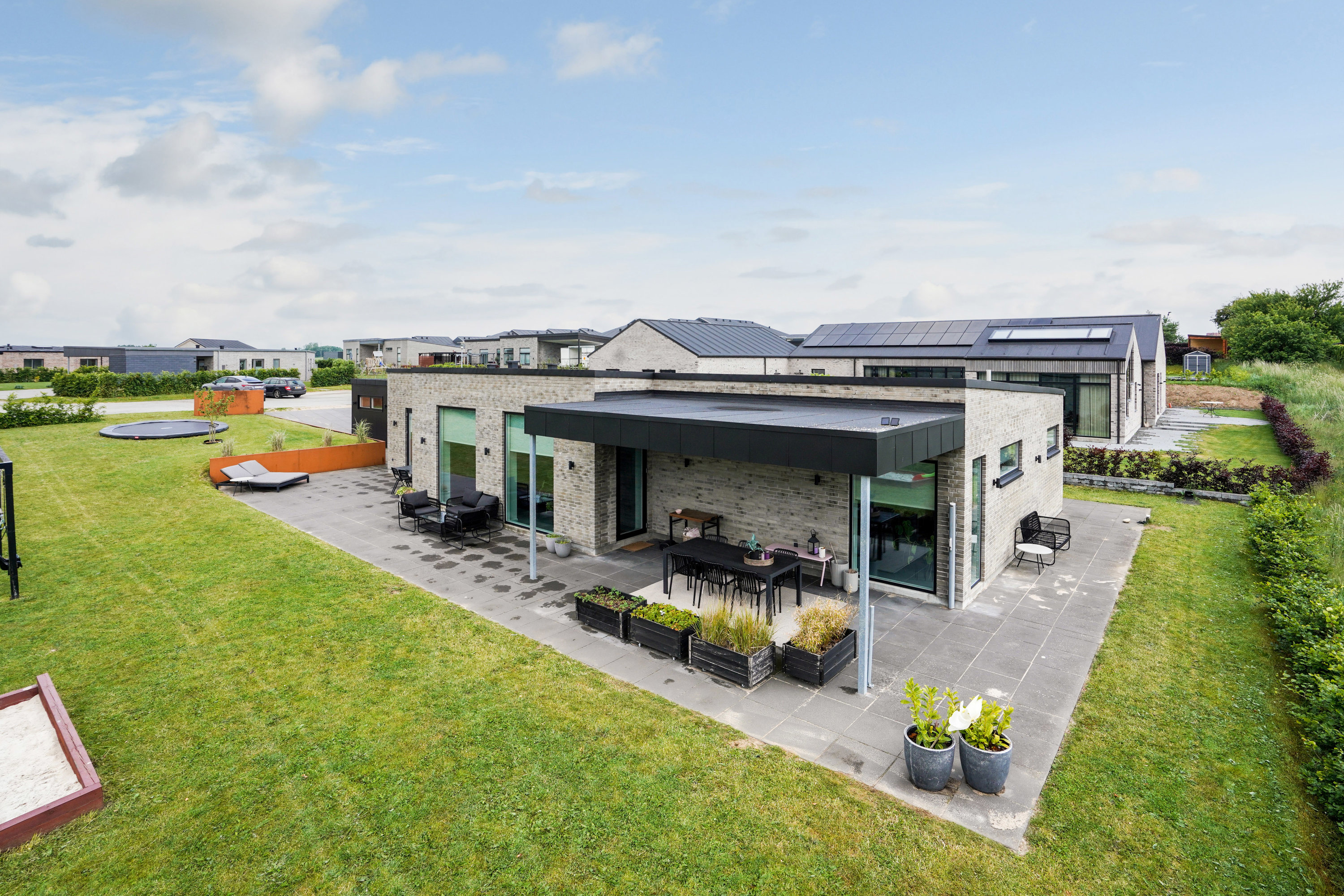 Fremhævet ejendommen billede i fuldskærmstilstand. Billede af Ring Søpark 31, 8740 Brædstrup